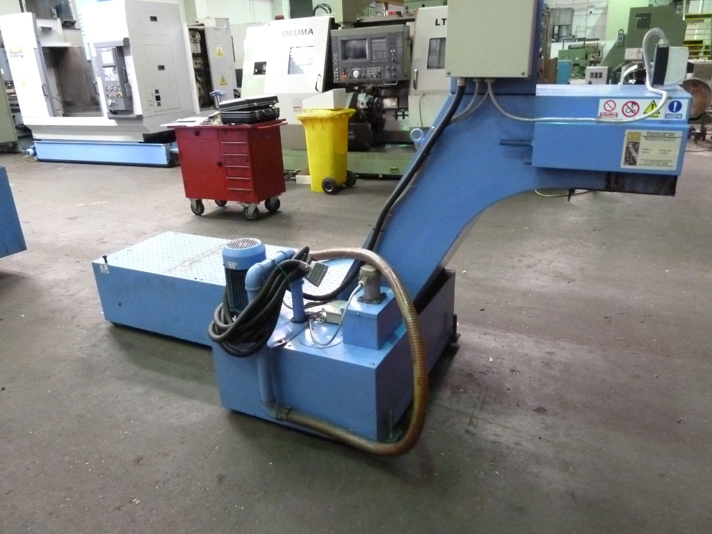 Mazak VTC-200B 3-axis Vertical Machining Centre