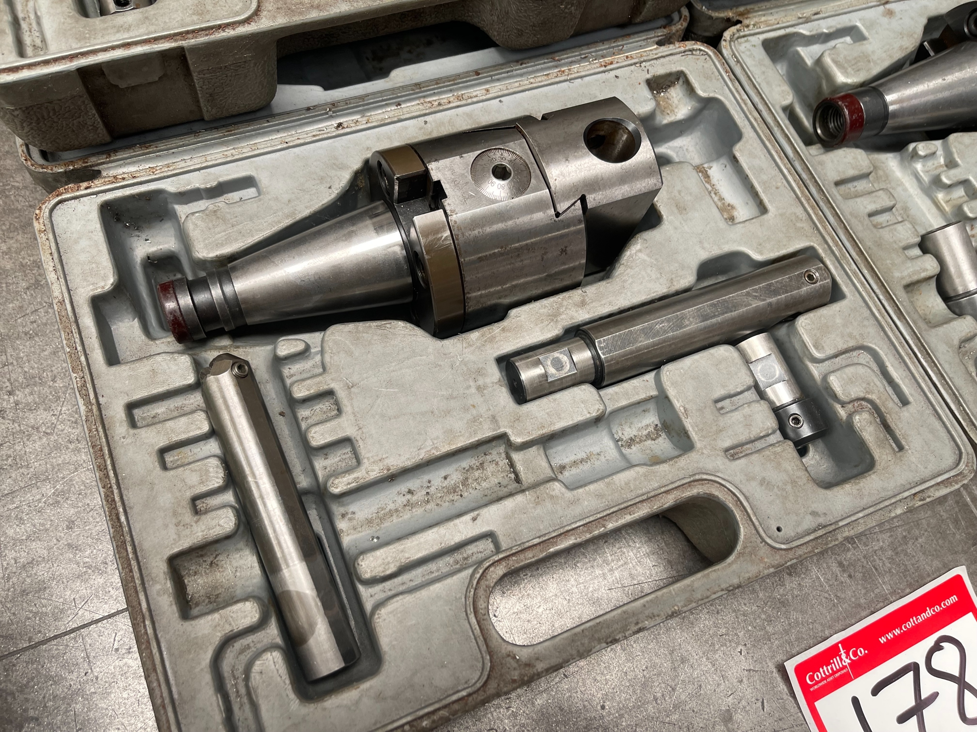 Qty of Vertex Boring Heads