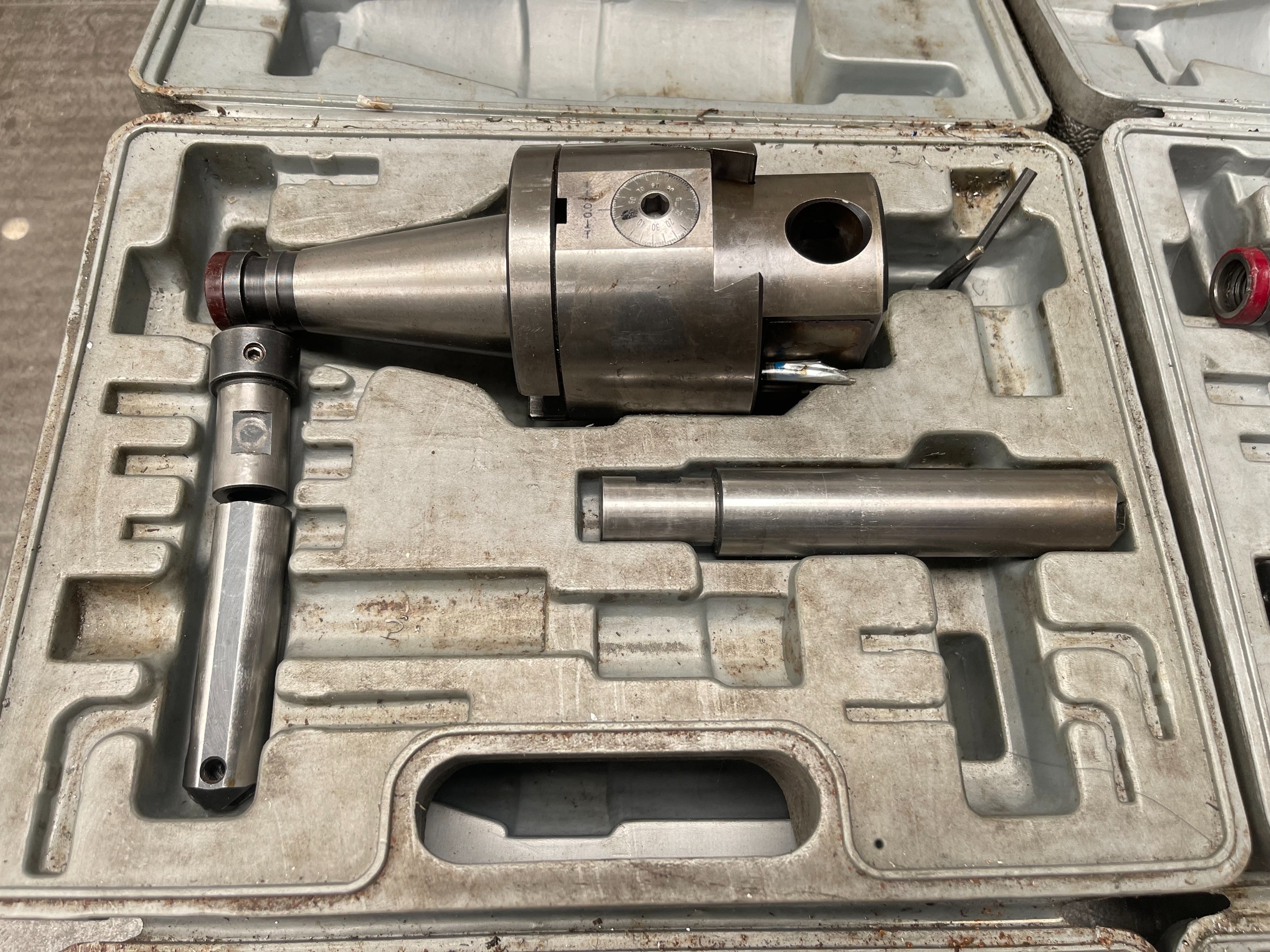 Qty of Vertex Boring Heads