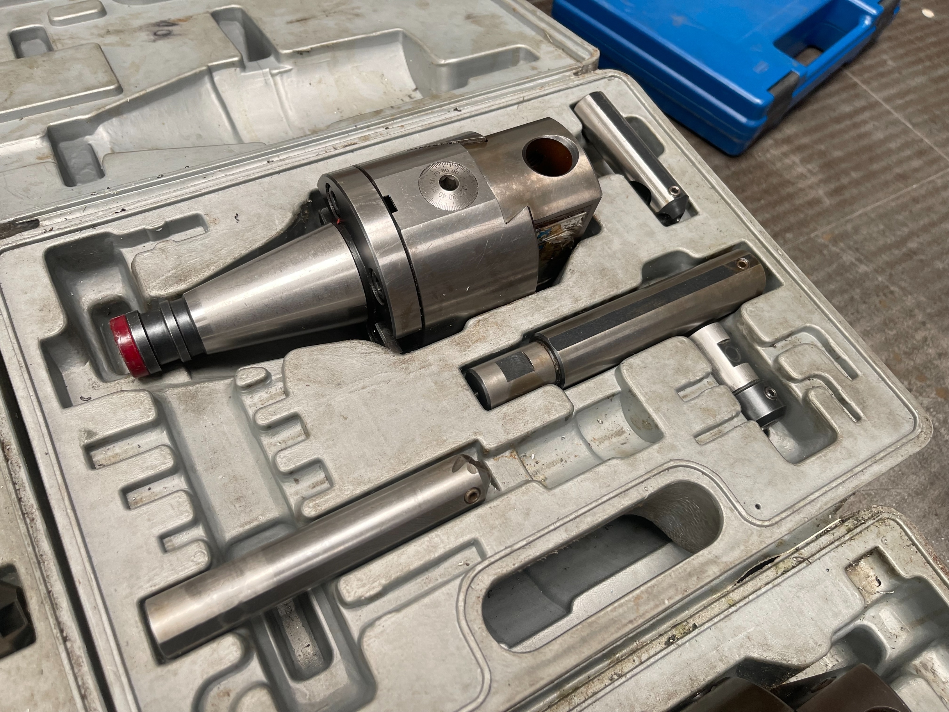 Qty of Vertex Boring Heads