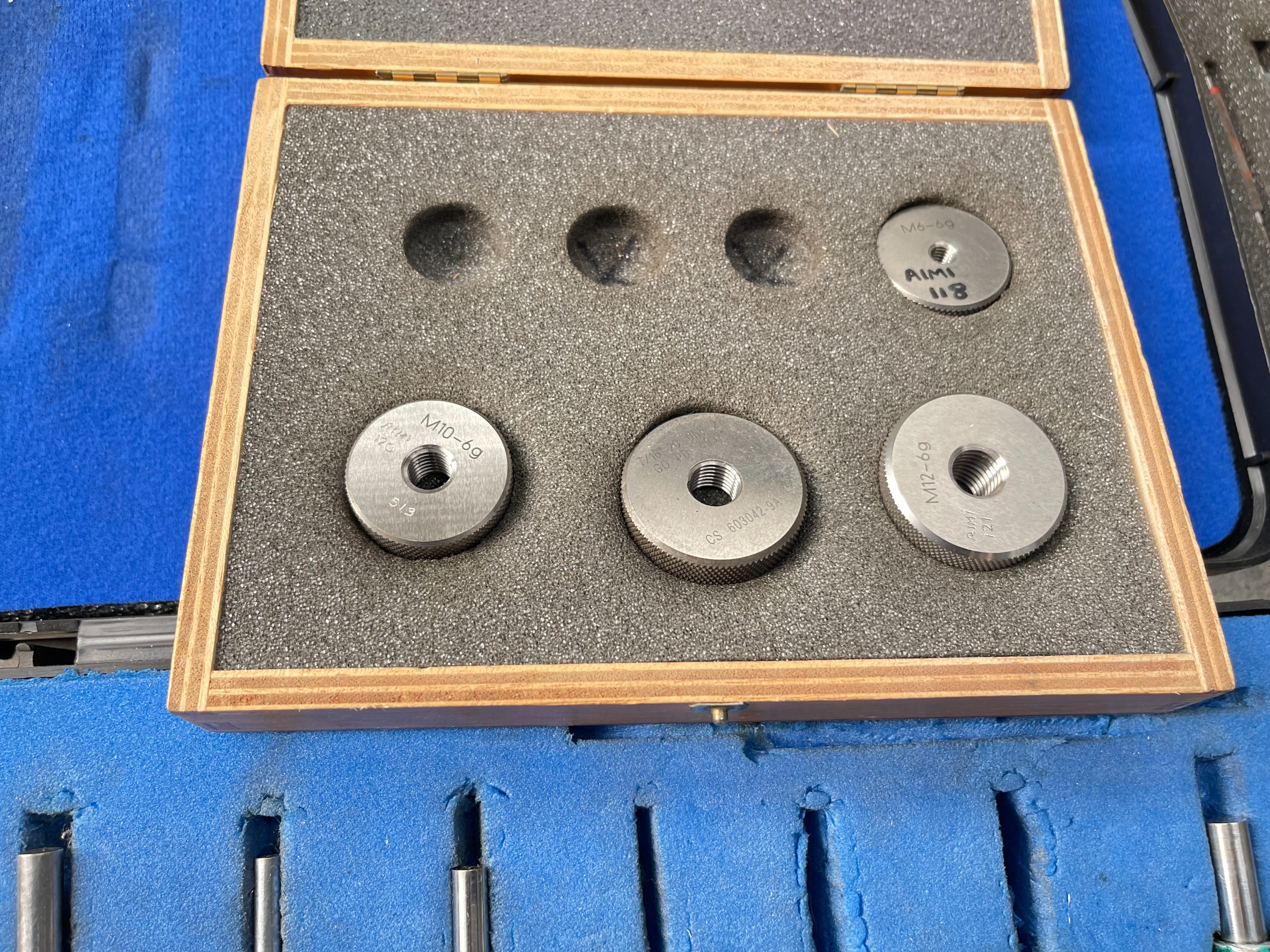 Qty of Plug Gauges, Thread Gauges