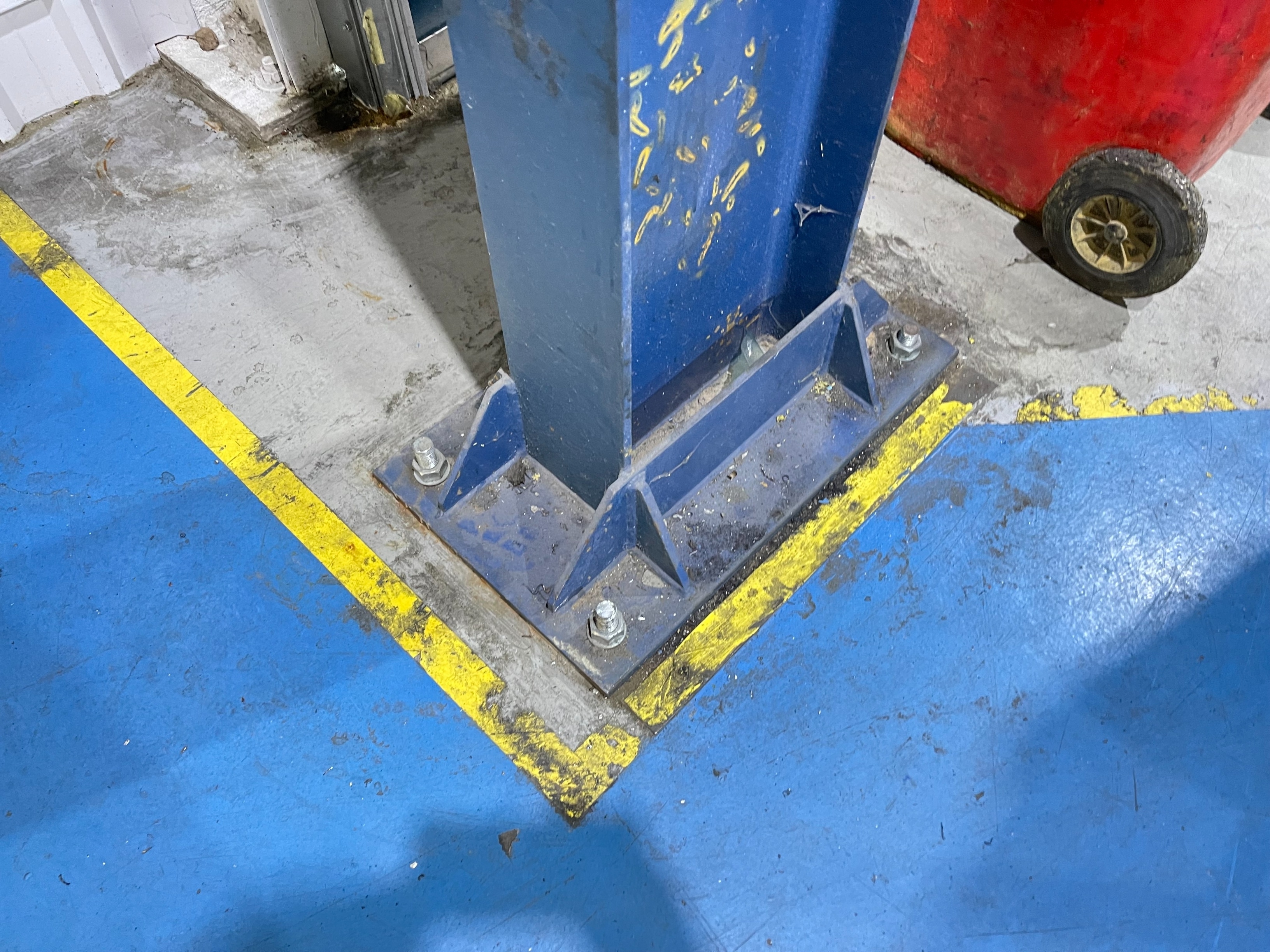 Free Standing Crane 8 ton, 12m Length, 7.4m Cross Travel