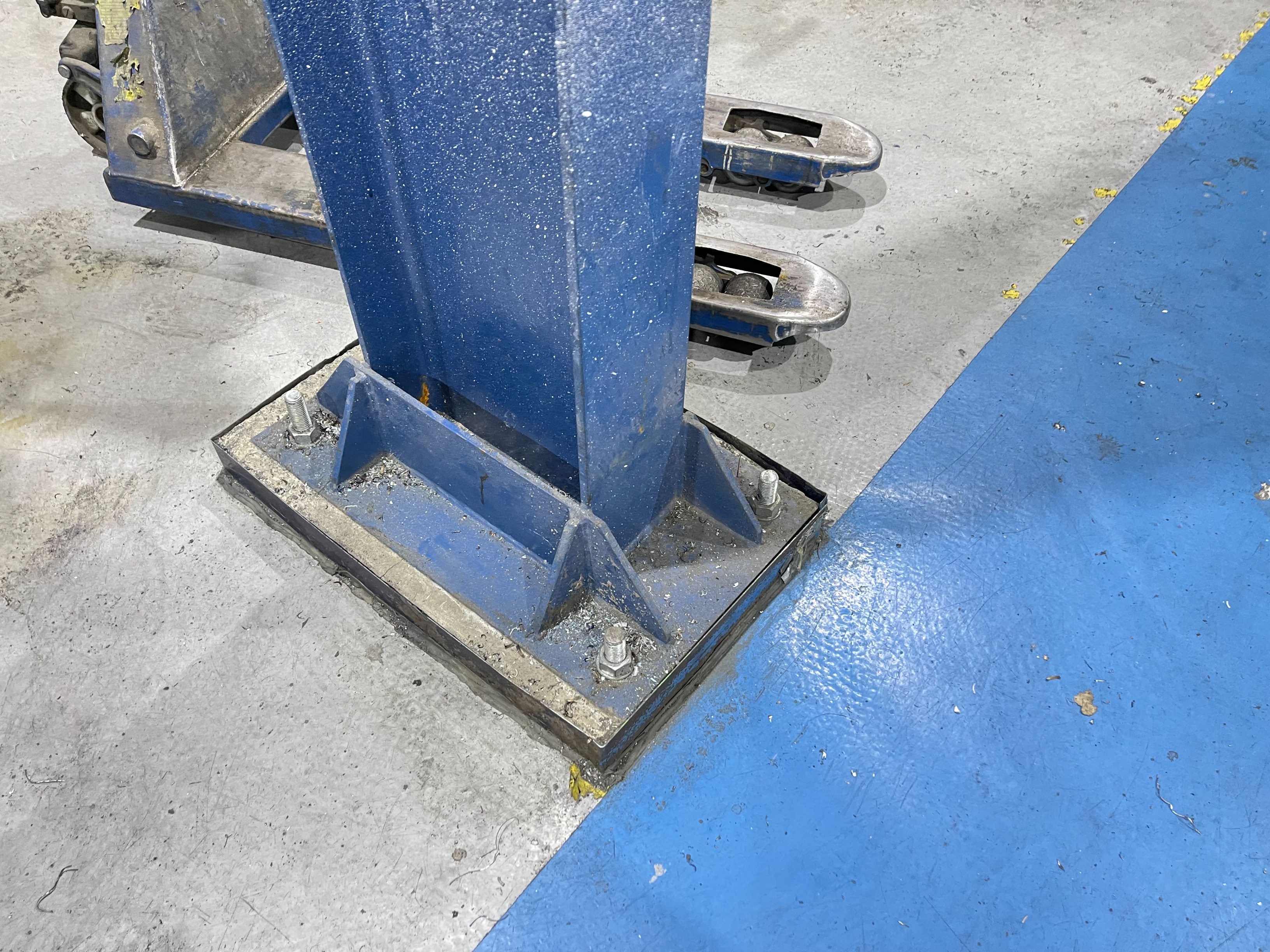 Free Standing Crane 8 ton, 12m Length, 7.4m Cross Travel