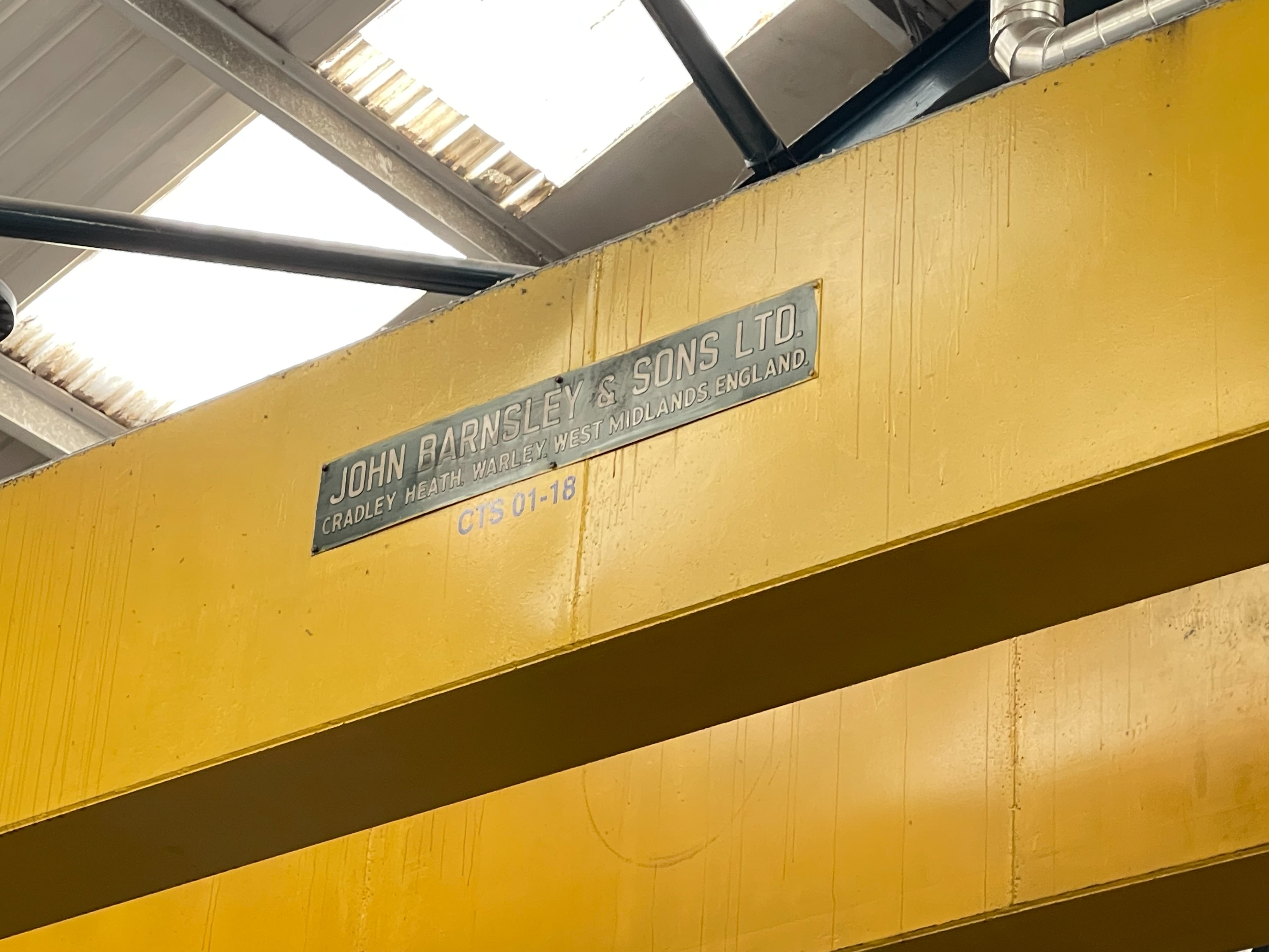 Crane 16 ton, 12.8m Width, 6.3m High Approx.