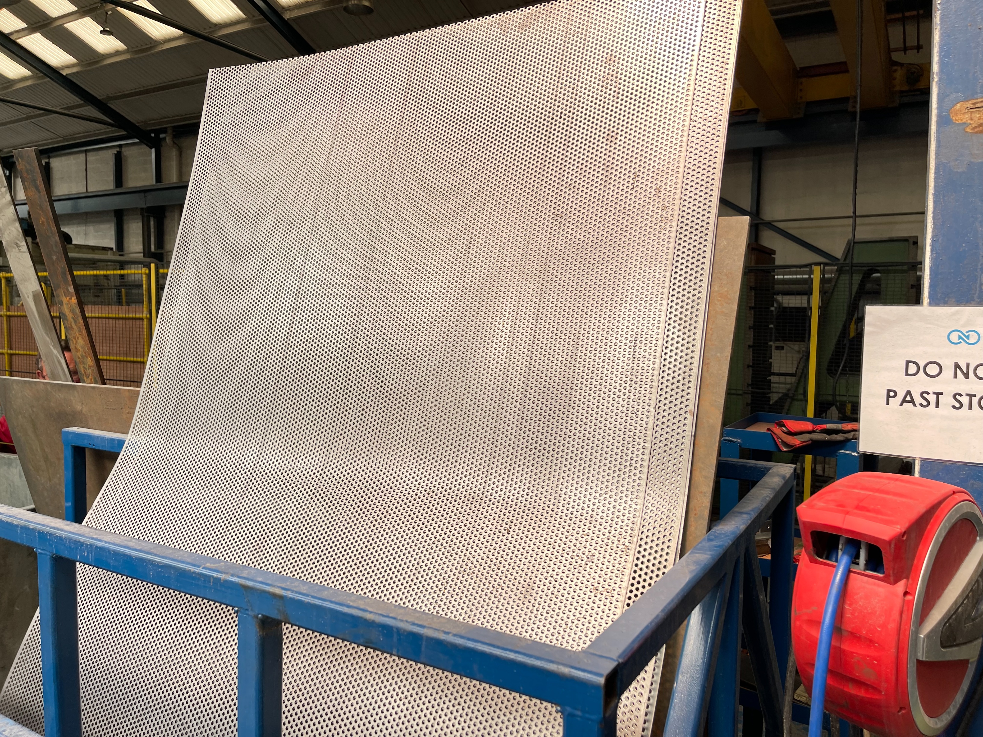 Sheet Steel Rack with Qty of Steel