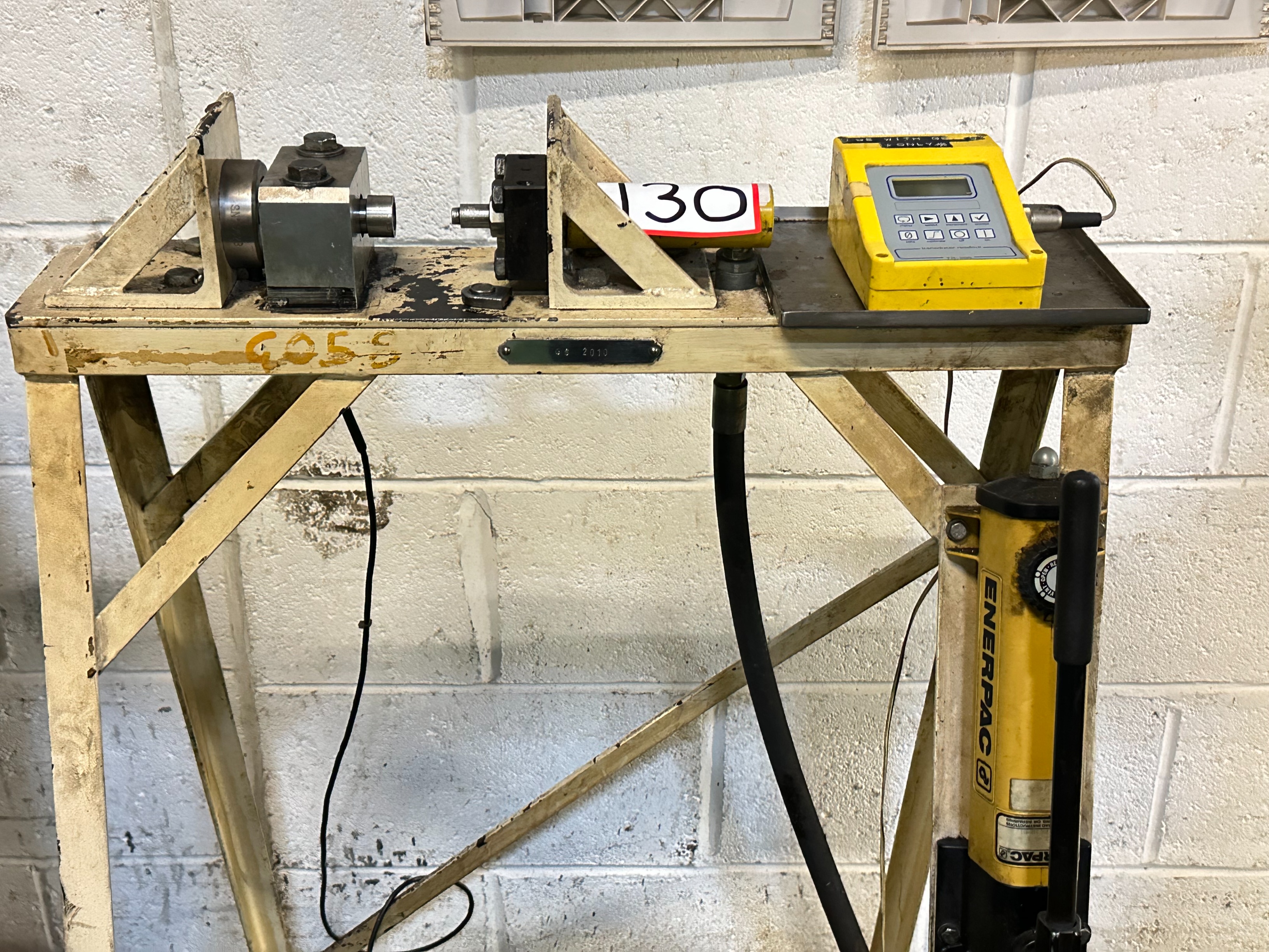 Enerpac Bench Mounted Hydraulic Ram