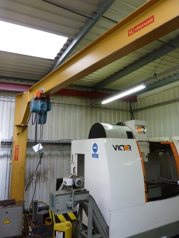 Donati 500kg x 3.5m Floor Mounted Jib Arm