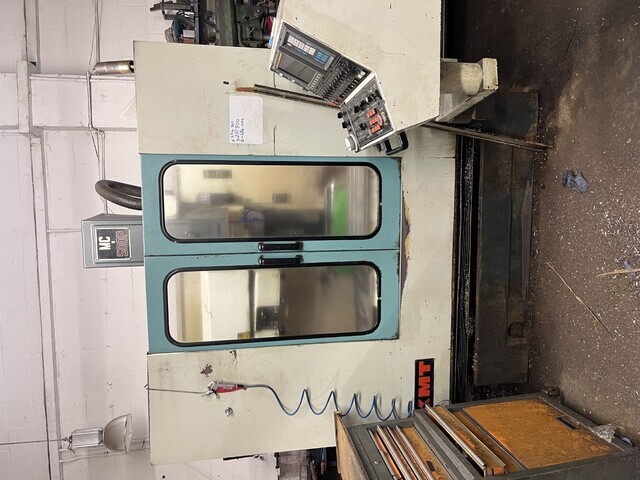 KMT MC500P Vertical Machining Centre