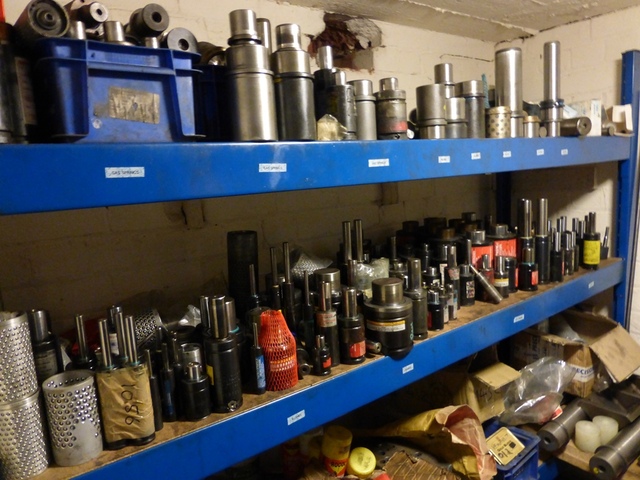 Qty of Tool Spring Cylinders, Spares and Pneumatic Cylinders