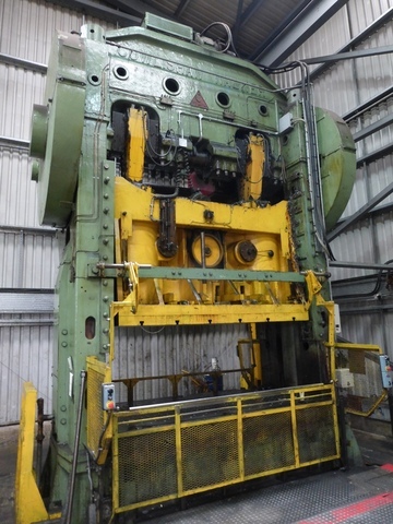 Cowlishaw Walker 400 Ton Double Sided Power Press