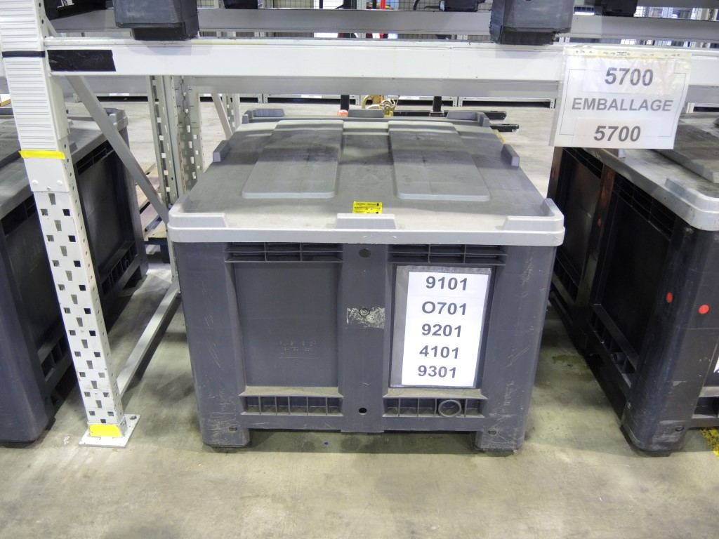 (20) Boxes empty
