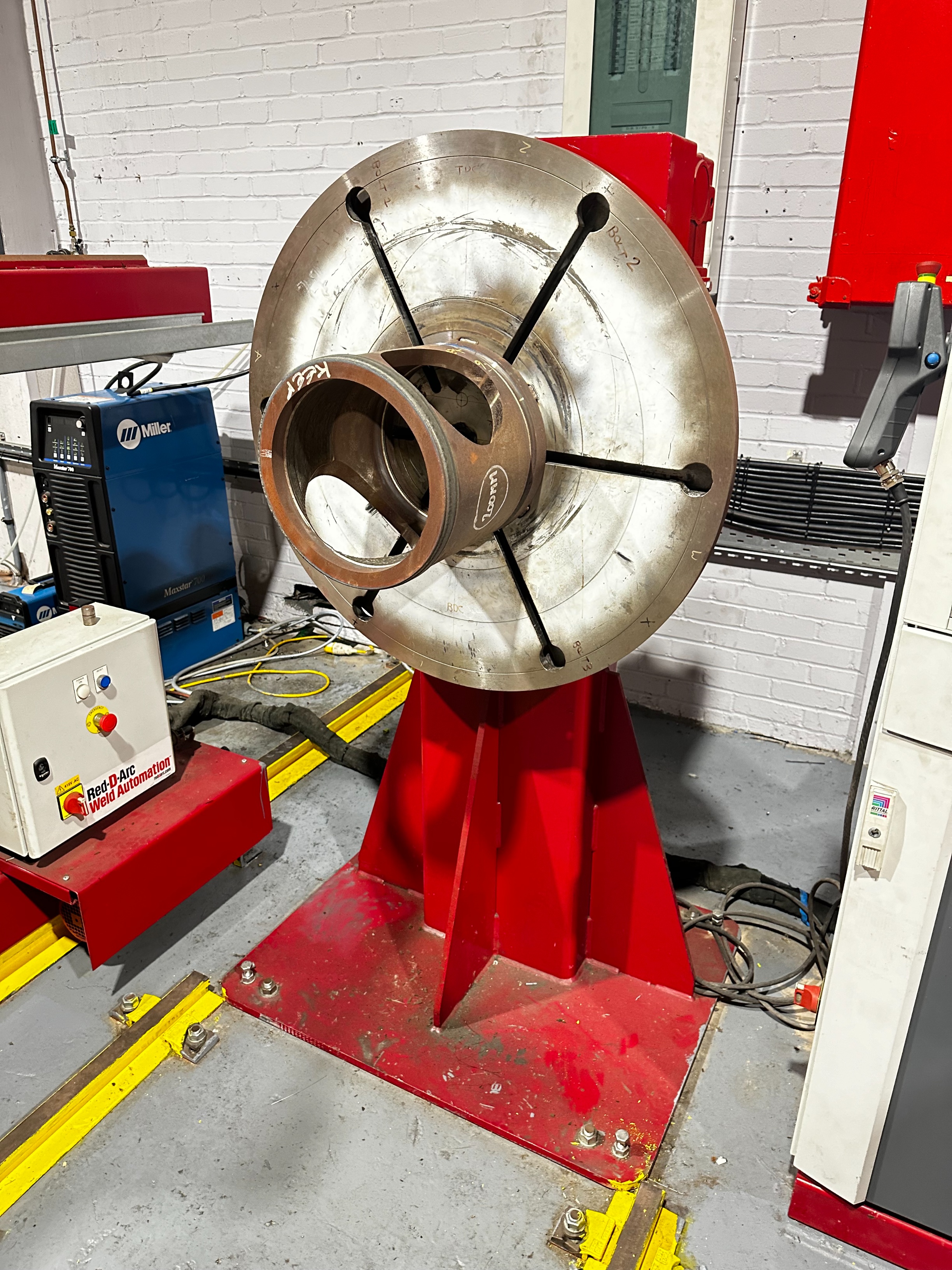 Key Plant Red-D-Arc Horizontal GTAW Butt Welding/Cladding System