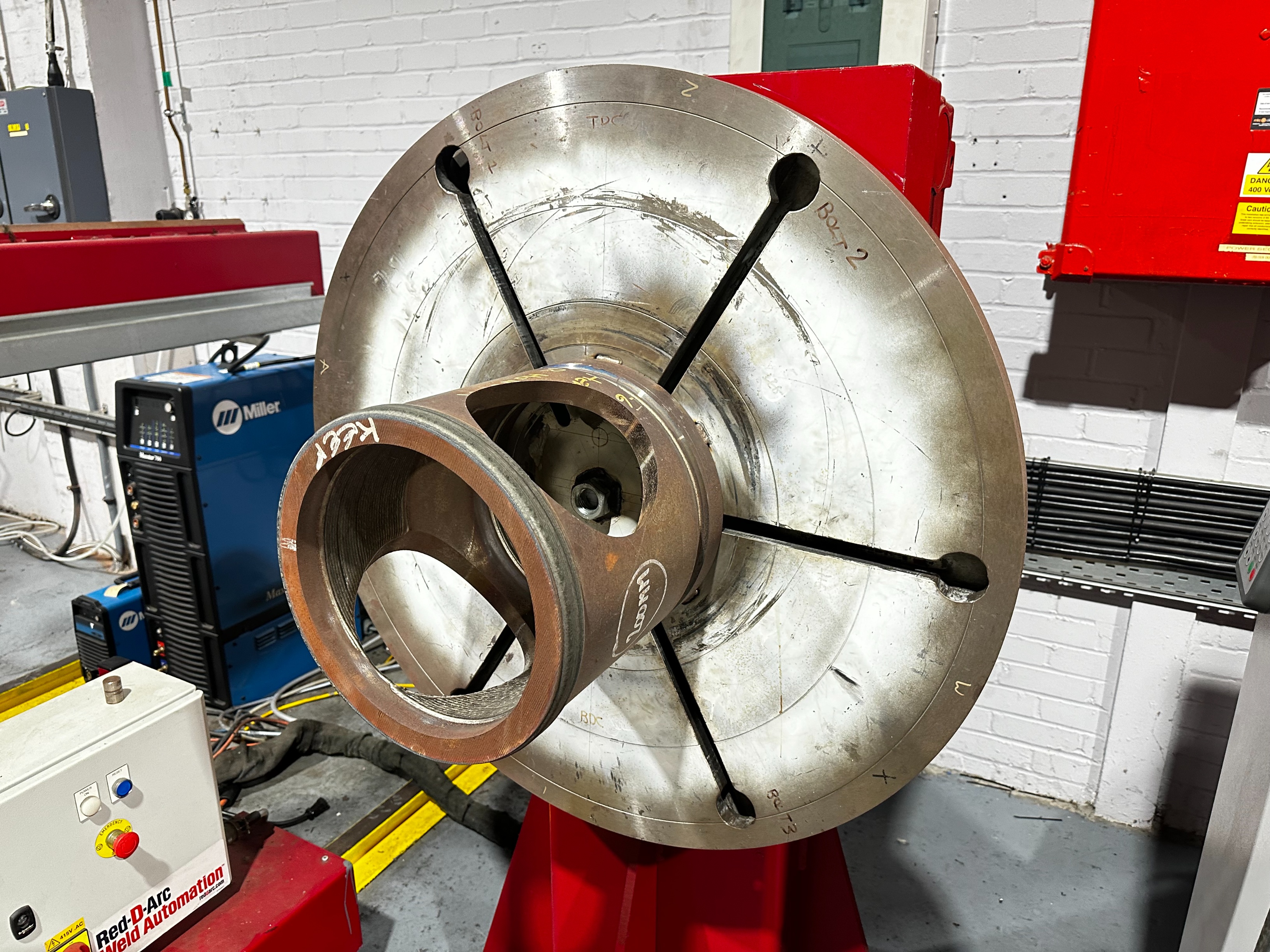 Key Plant Red-D-Arc Horizontal GTAW Butt Welding/Cladding System