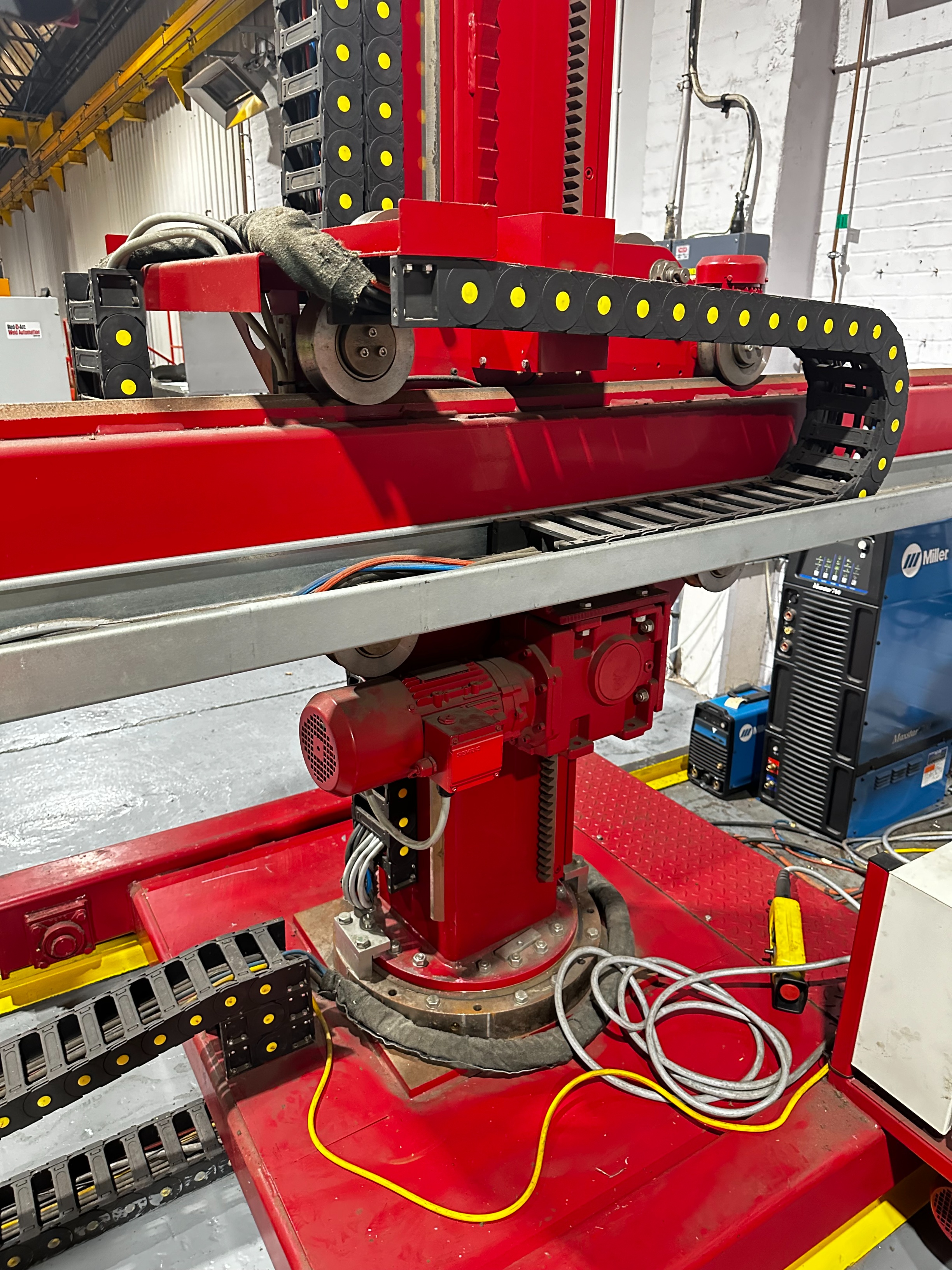 Key Plant Red-D-Arc Horizontal GTAW Butt Welding/Cladding System