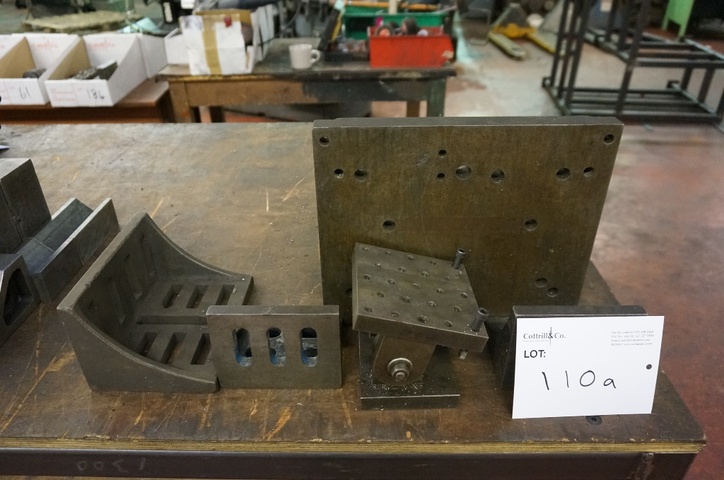 Qty of Angle Plates