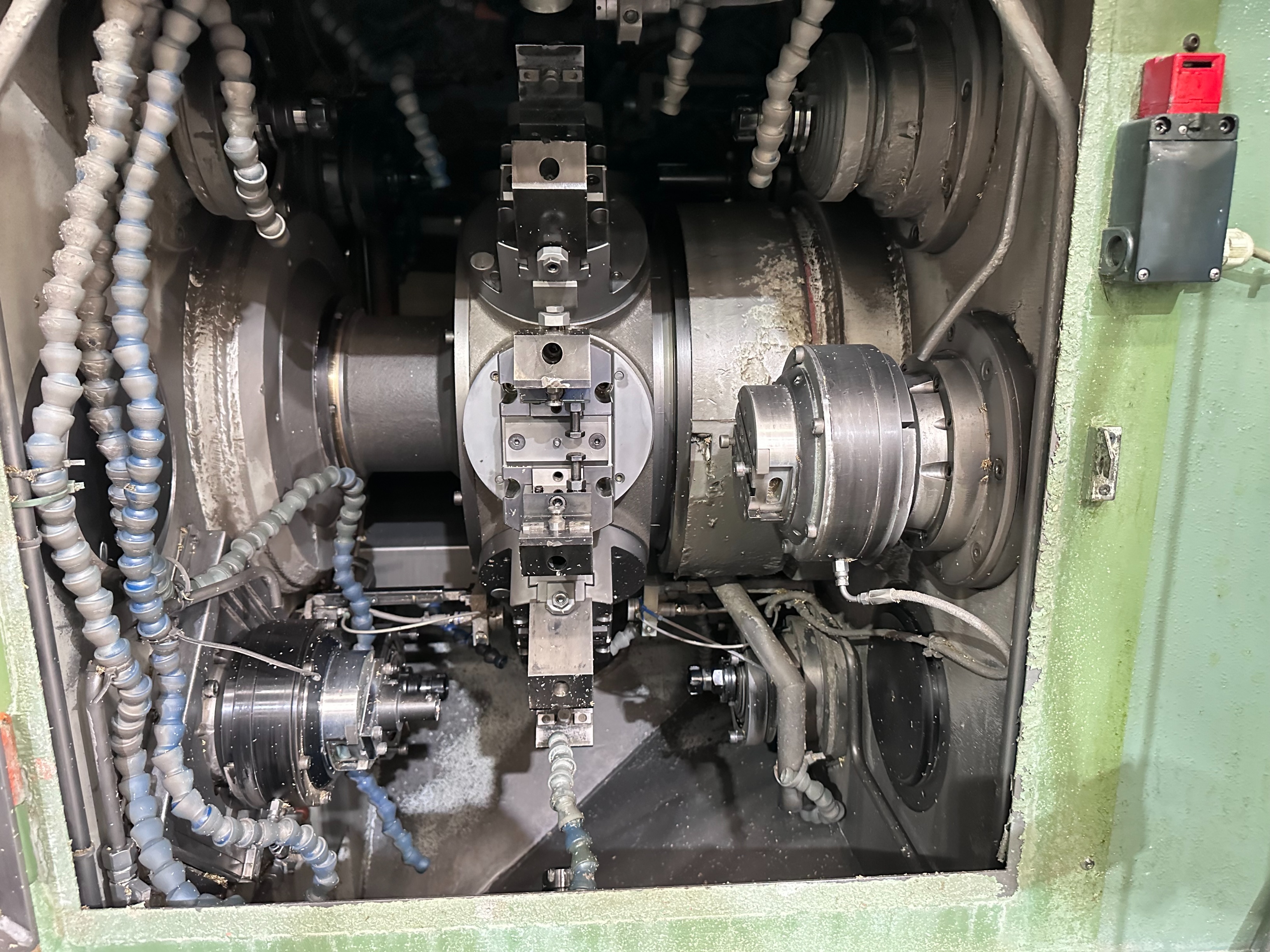 BRF (Riello) AZ-134/60 CN 3-Way, 8-Station Trunnion Type Rotary ...