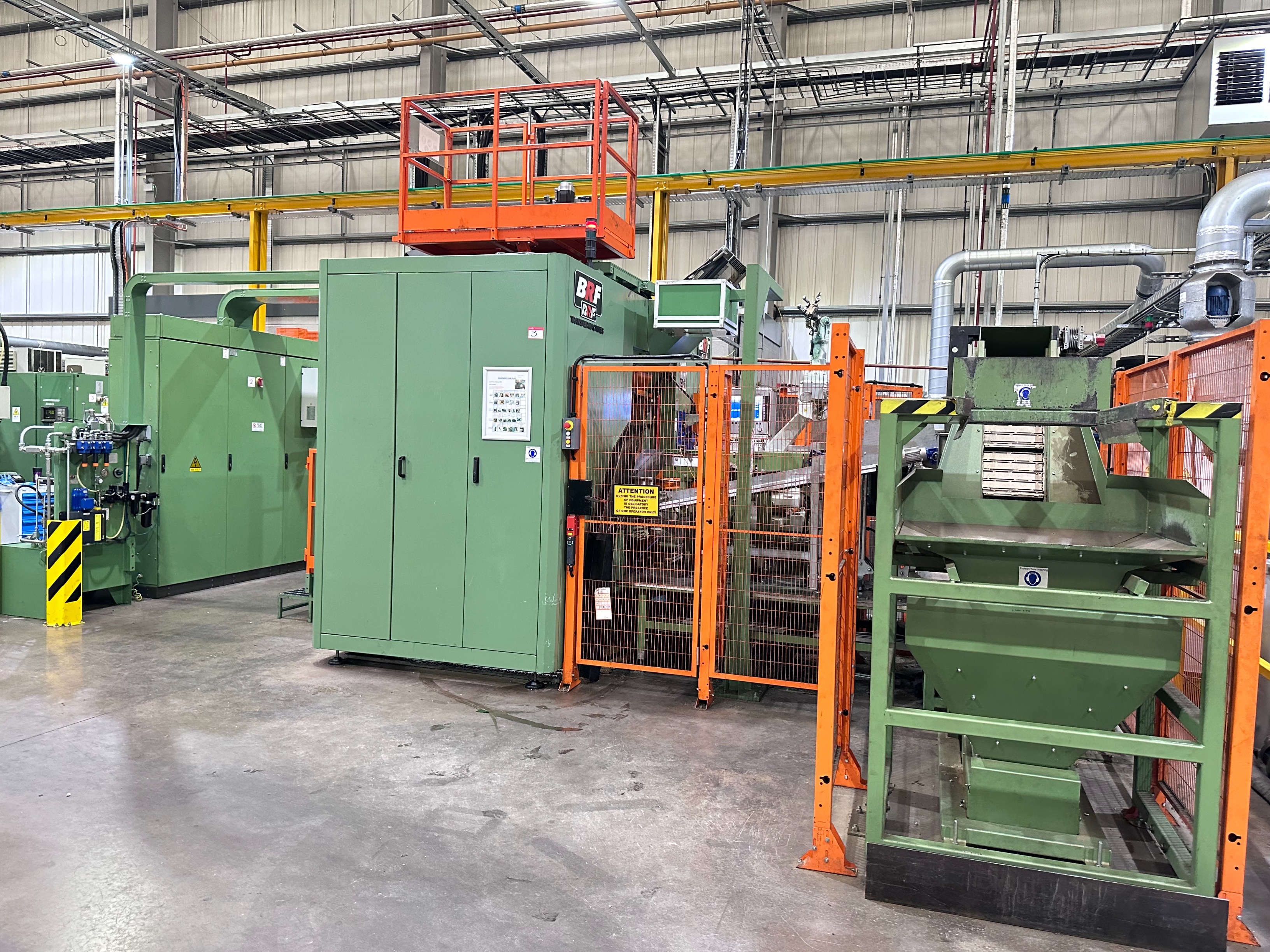 BRF (Riello) AZ-134/60 CN 3-Way, 8-Station Trunnion Type Rotary ...