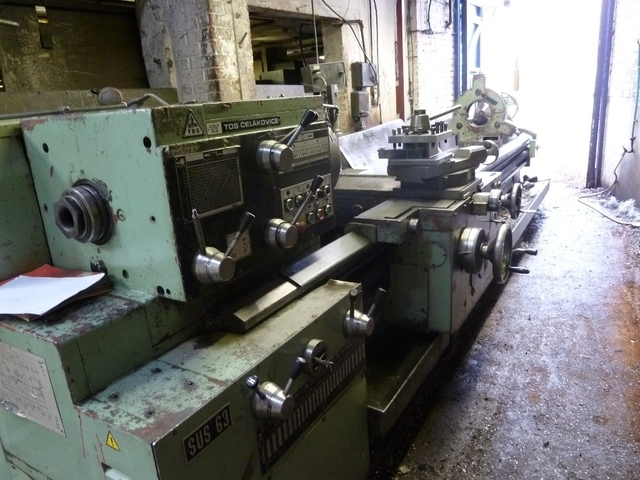 TOS SUS 63 Straight Bed Centre Lathe