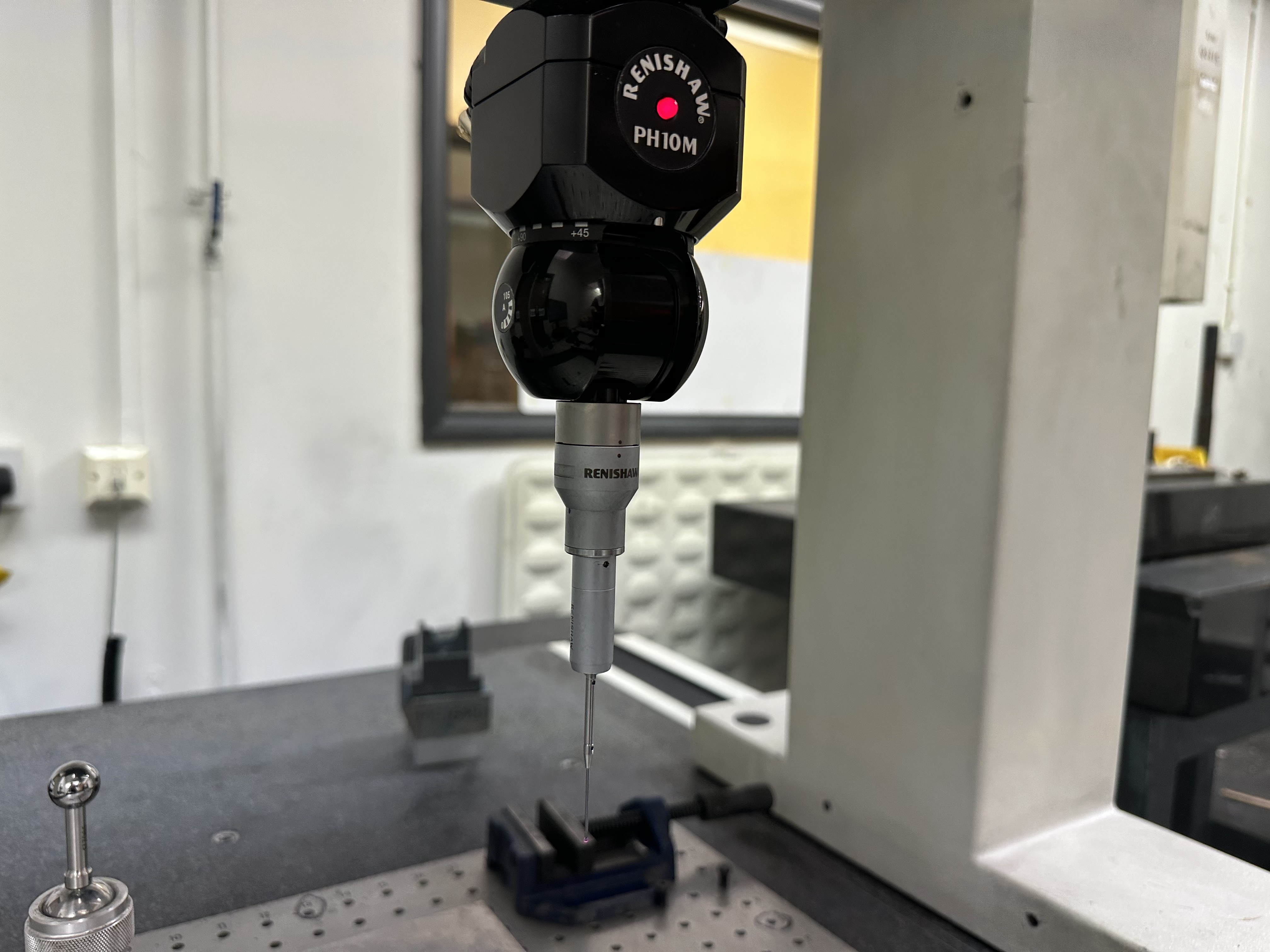 Mistral 0705 Co-ordinate Measuring Machine. (1997)