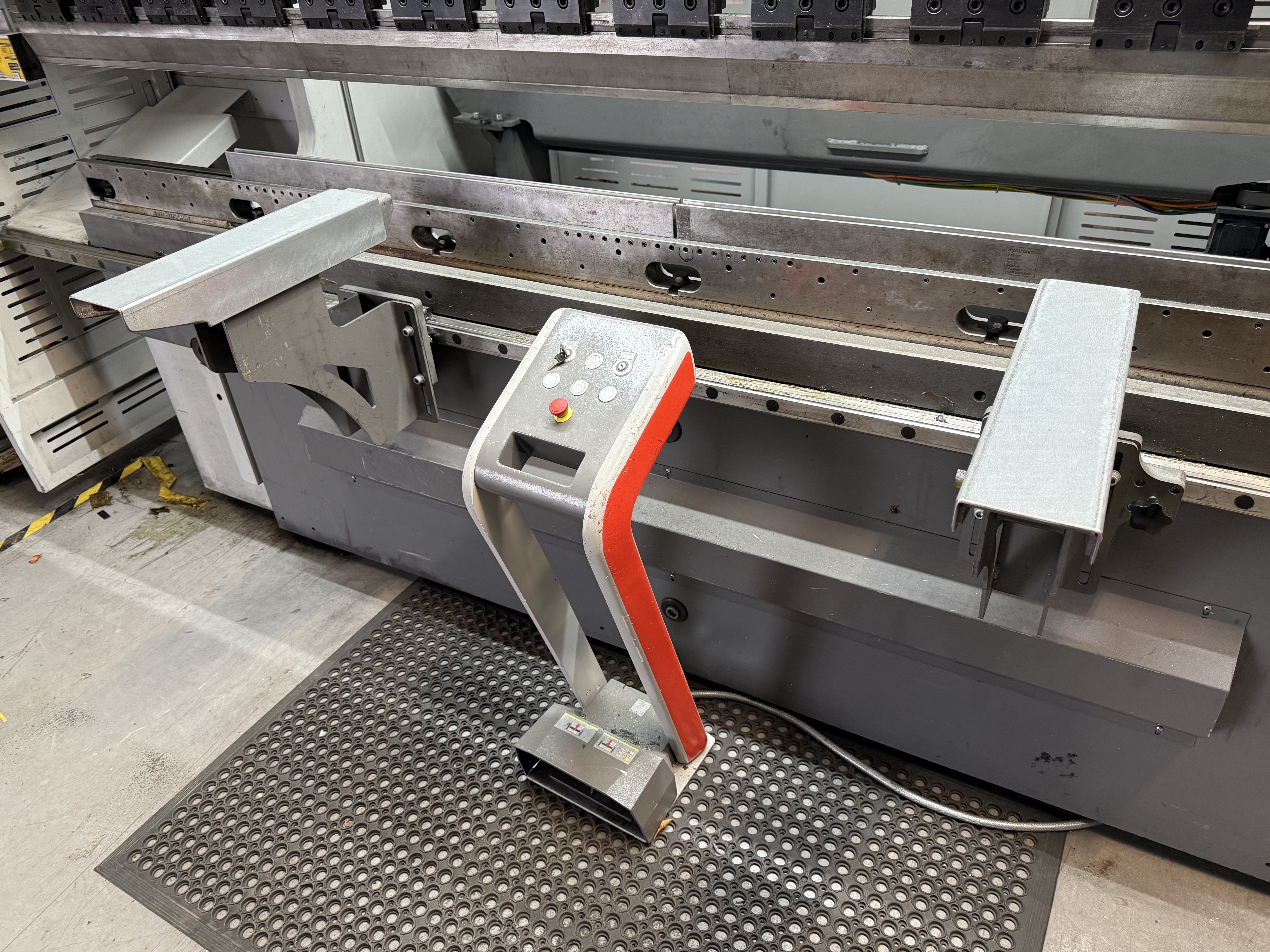 Bystronic XACT Smart 160/3100 Hydraulic Press Brake (2022)