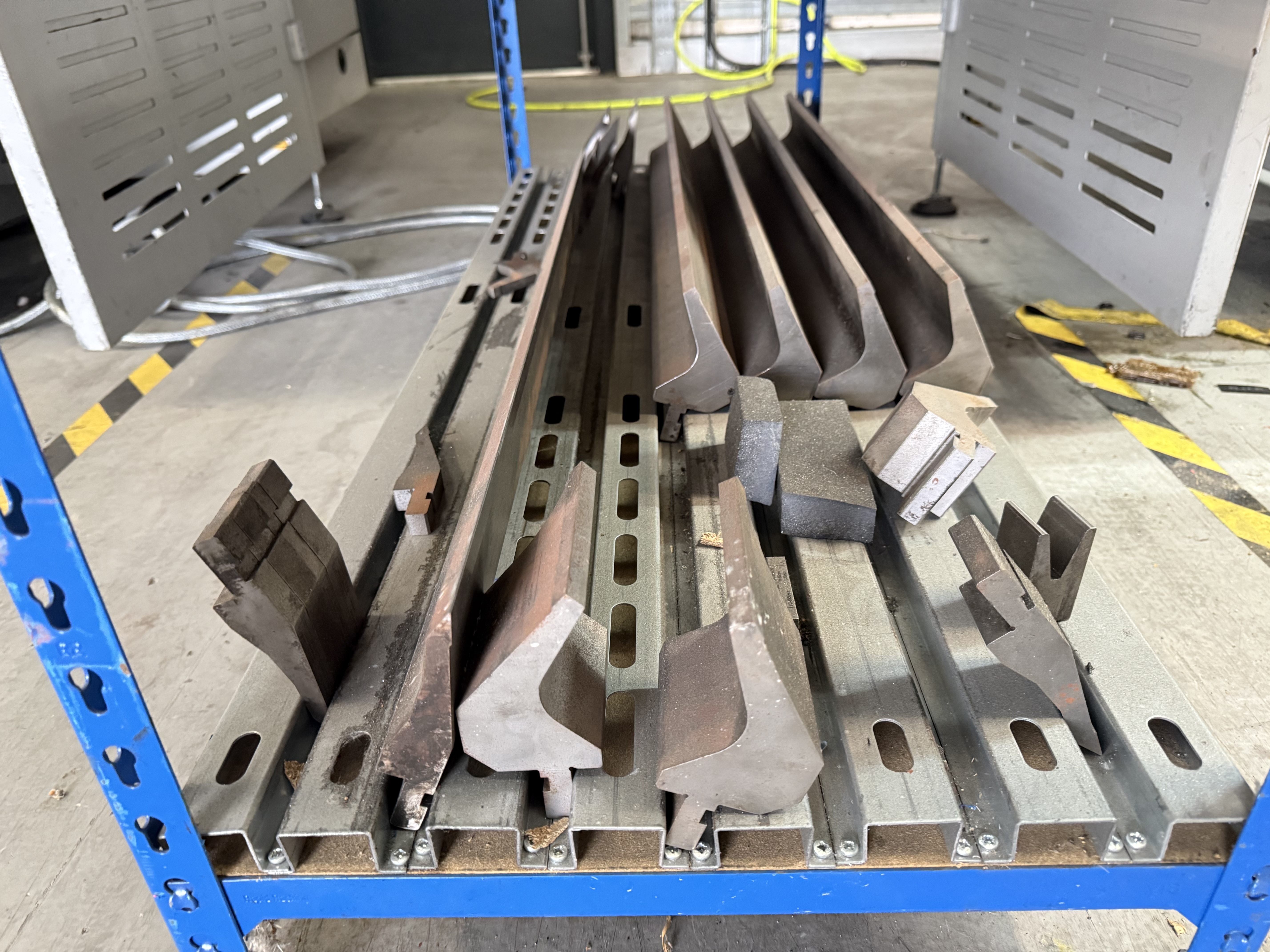 Qty of V12, V16 & V20 Tooling as lotted