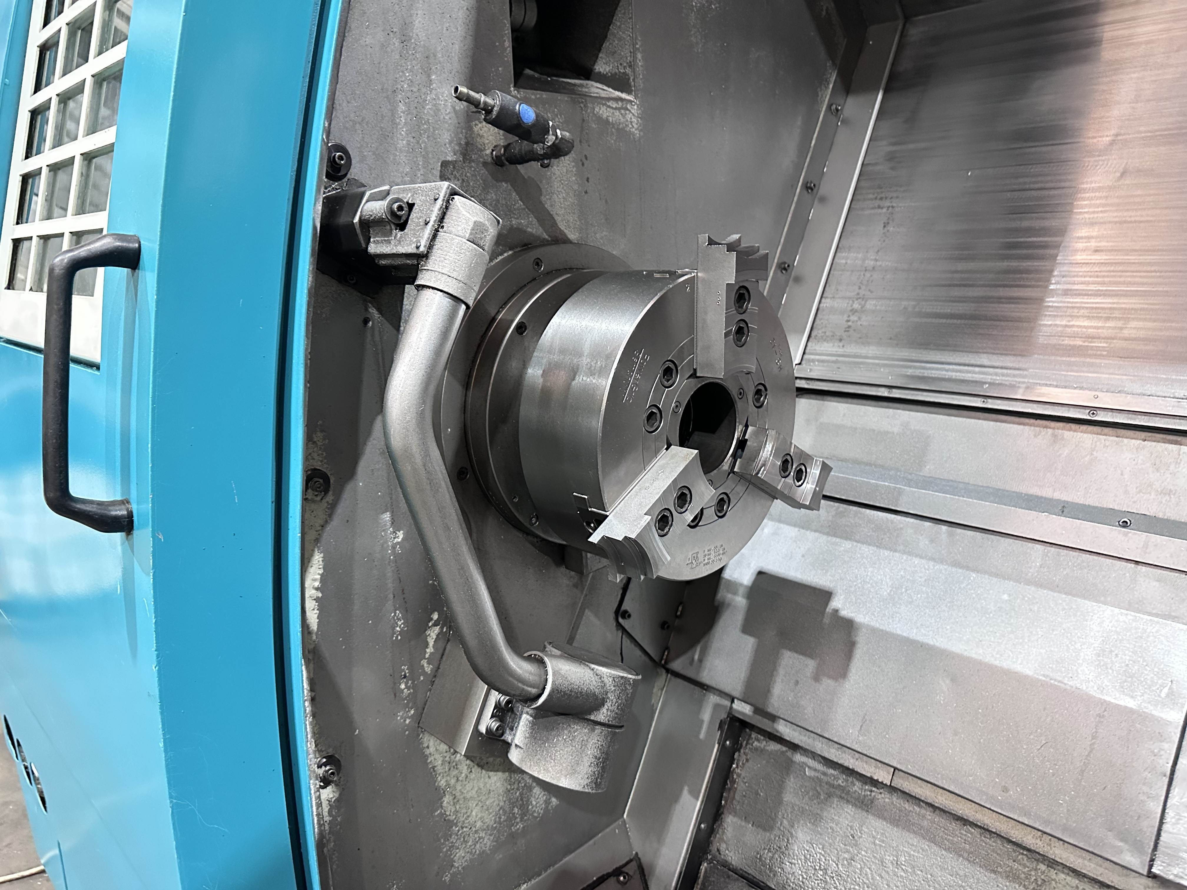 Doosan Mecatec S550LM Slant Bed CNC Lathe (2004)