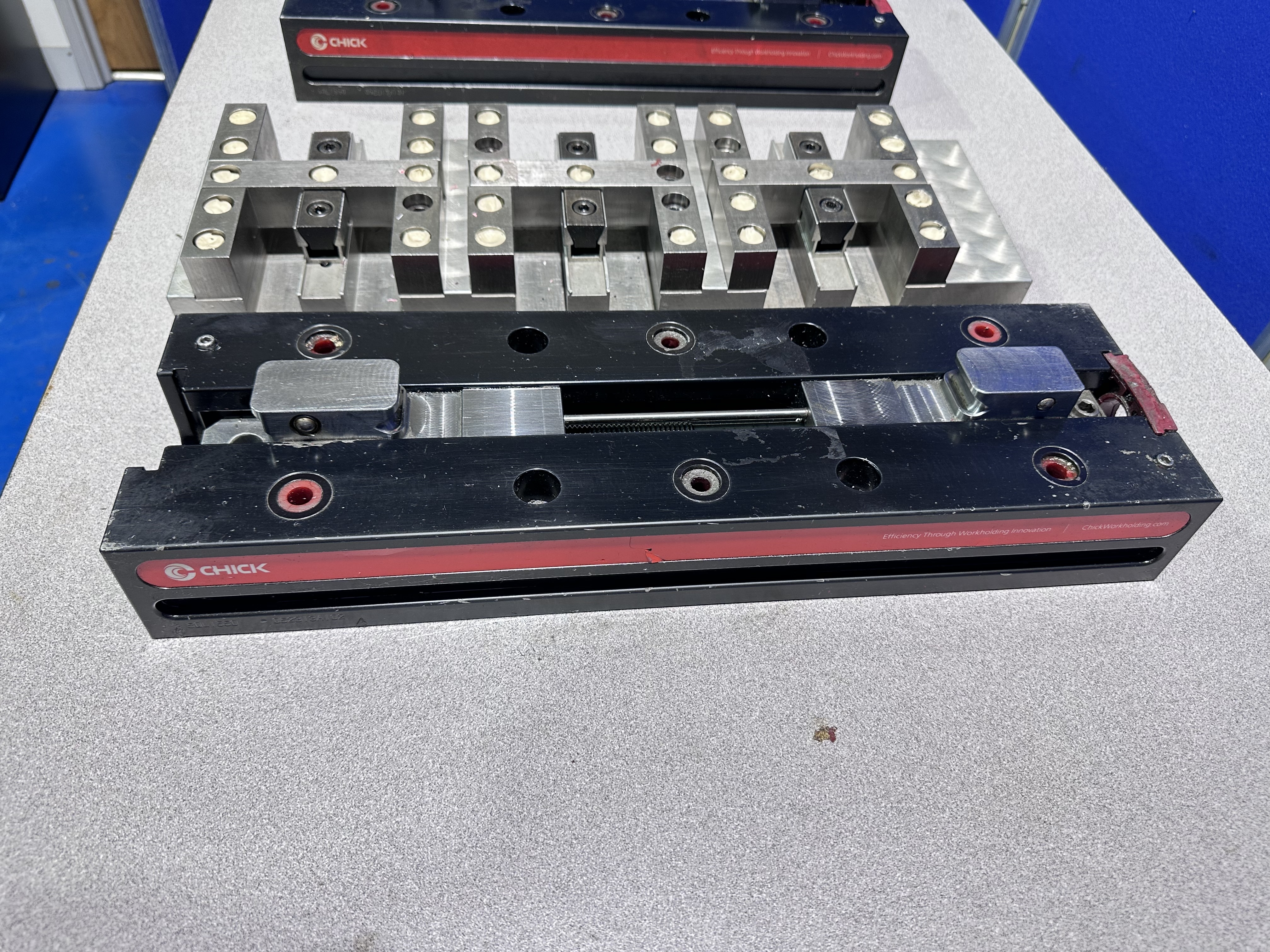 (2) x Chick 5 QL 1550 Multilok Machine Bases
