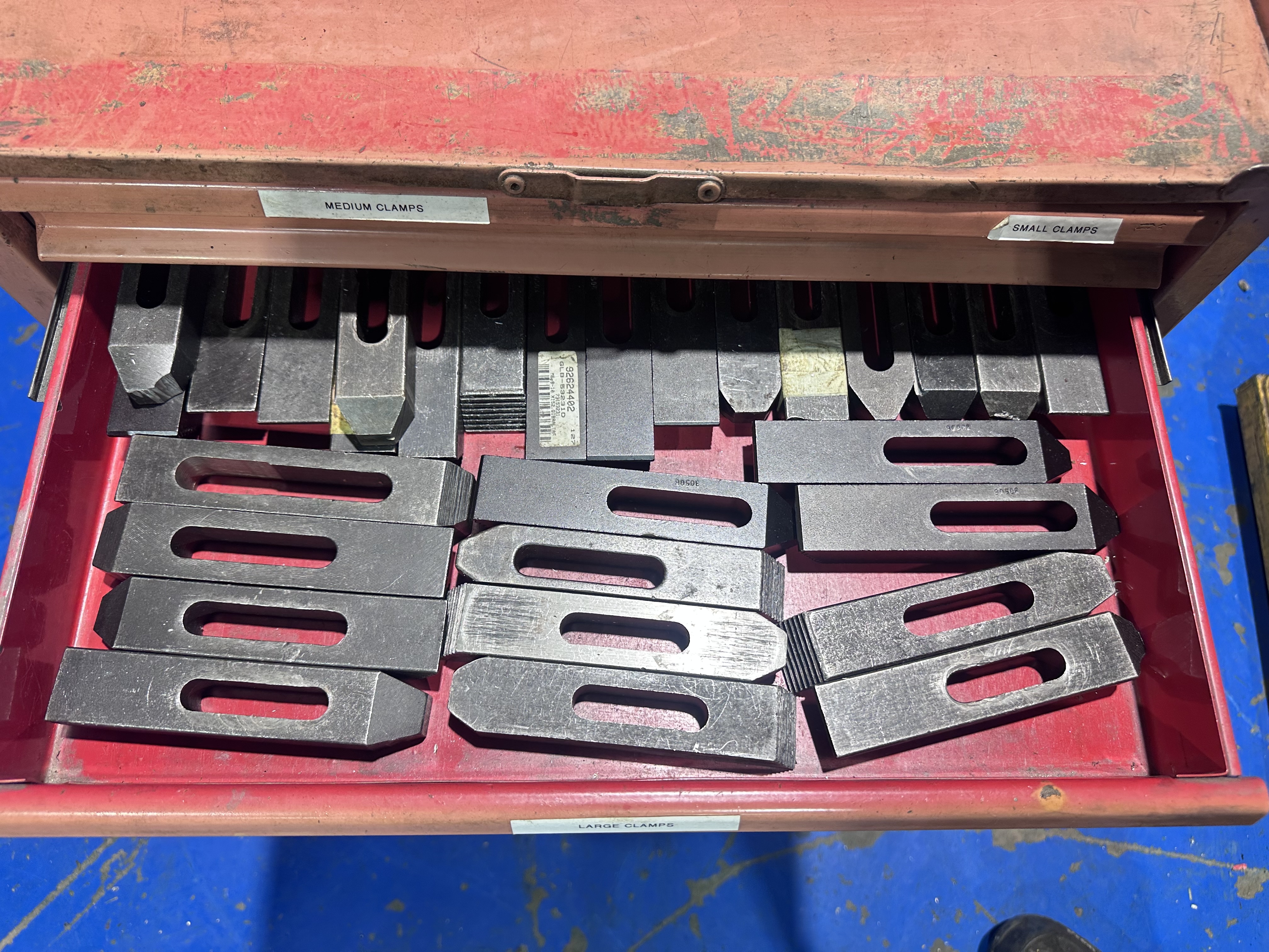 6 Drawer Mobile Cabinet with Qty of Machine Clamps