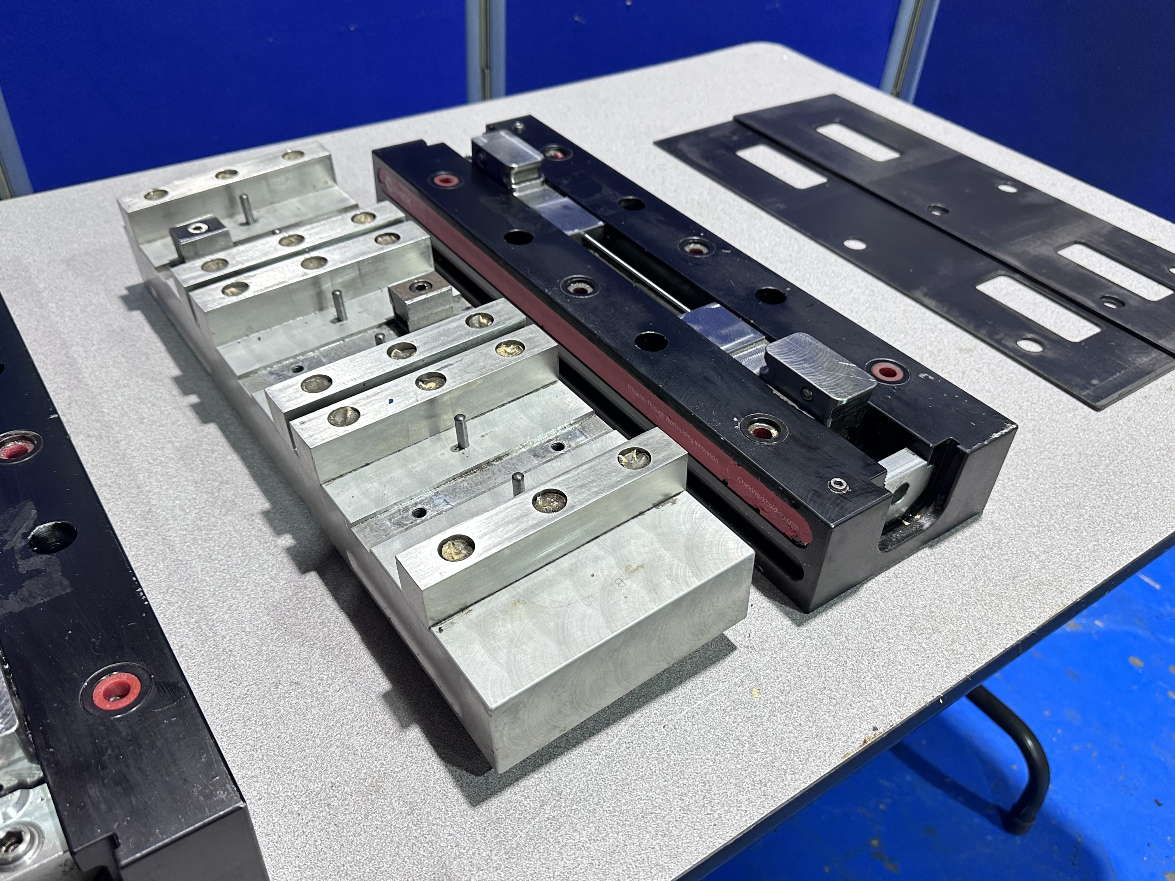 (2) x Chick 5 QL 1550 Multilok Machine Bases