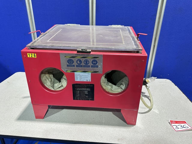 SXC Europe SBC90 Sand Blasting Cabinet Cap 90L