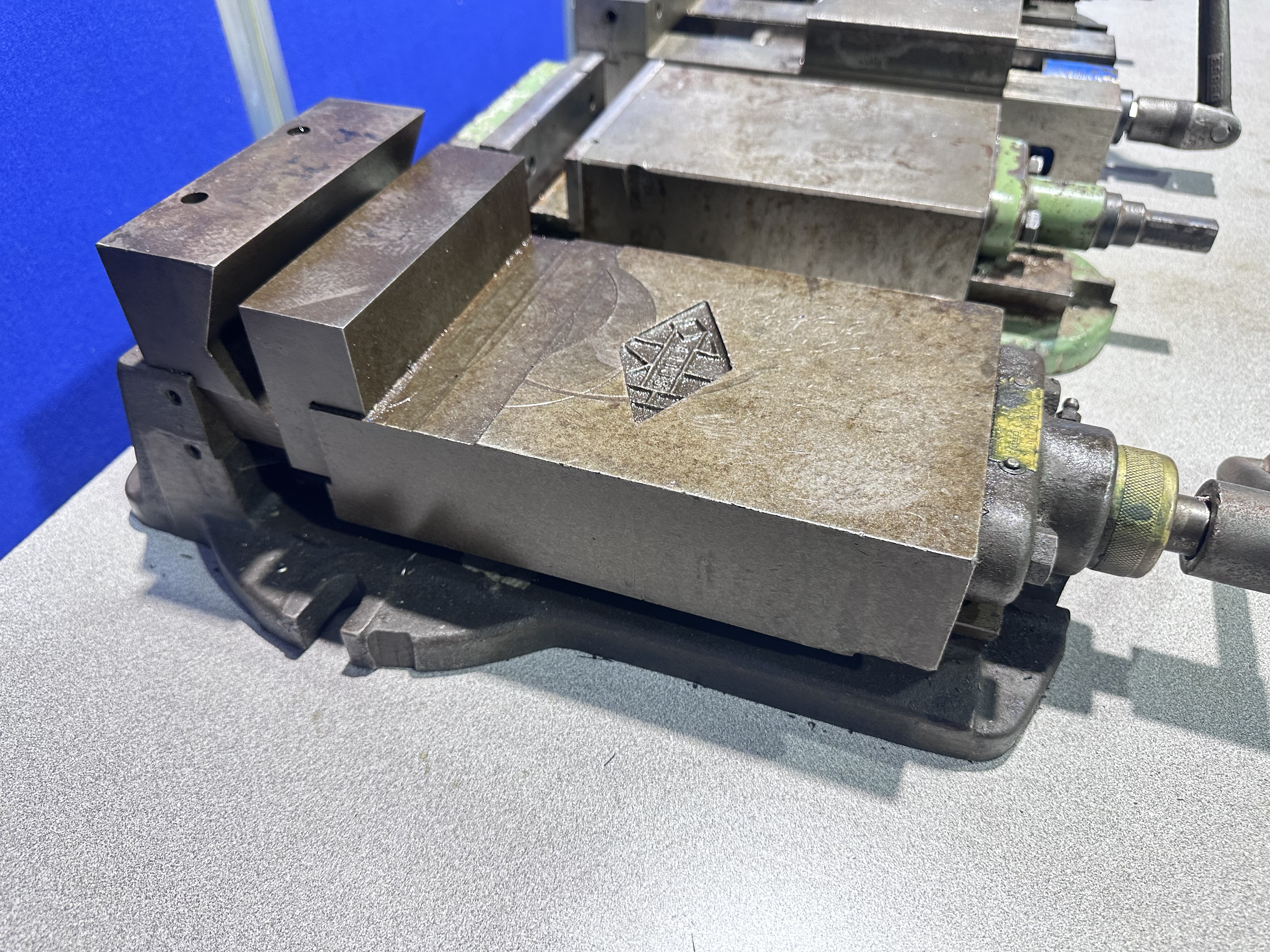 (4) x 6" Machine Vices