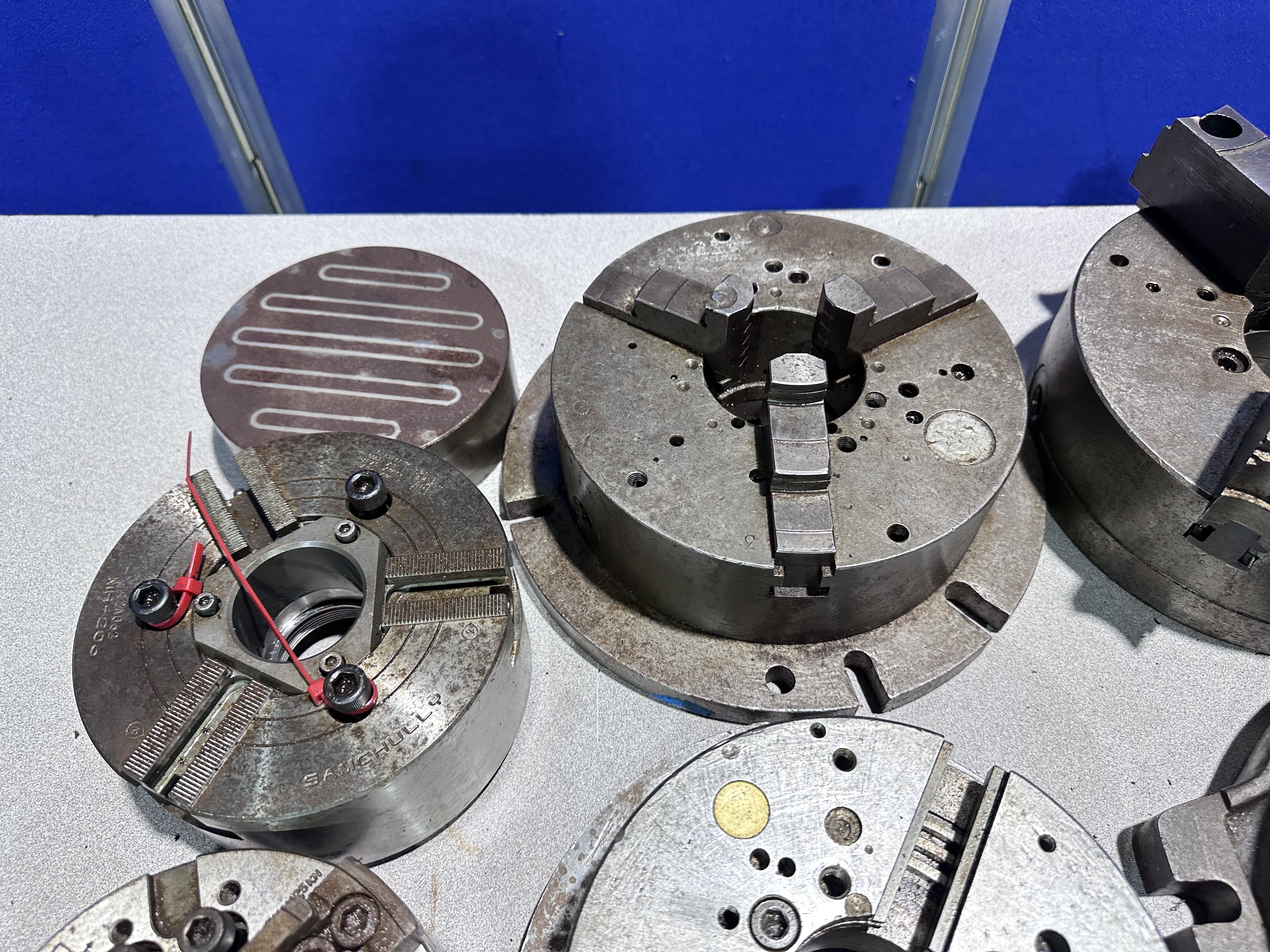 Various Size Chucks & Rotary Table