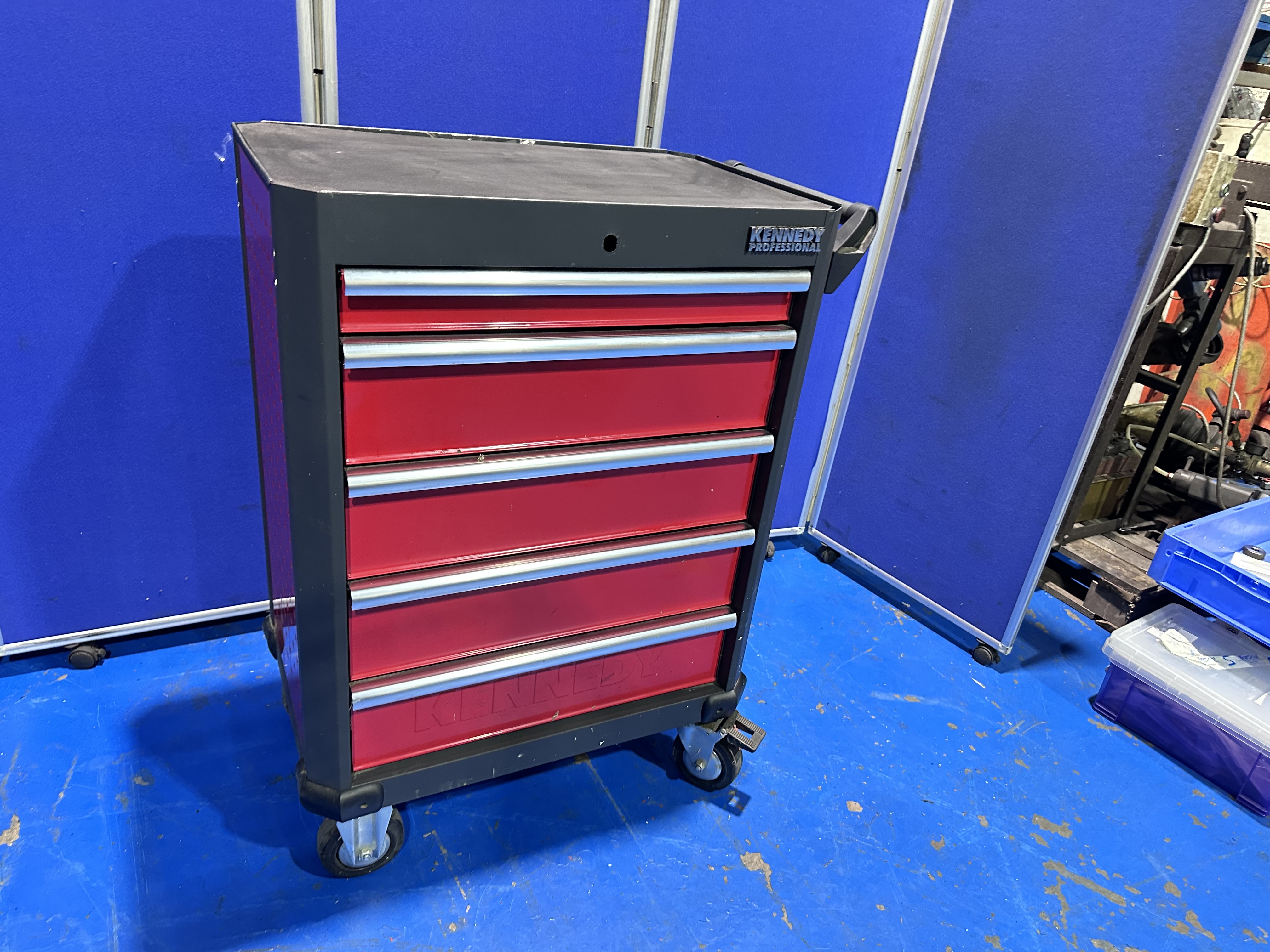 Kennedy 5 Drawer Mobile Tool Cabinet