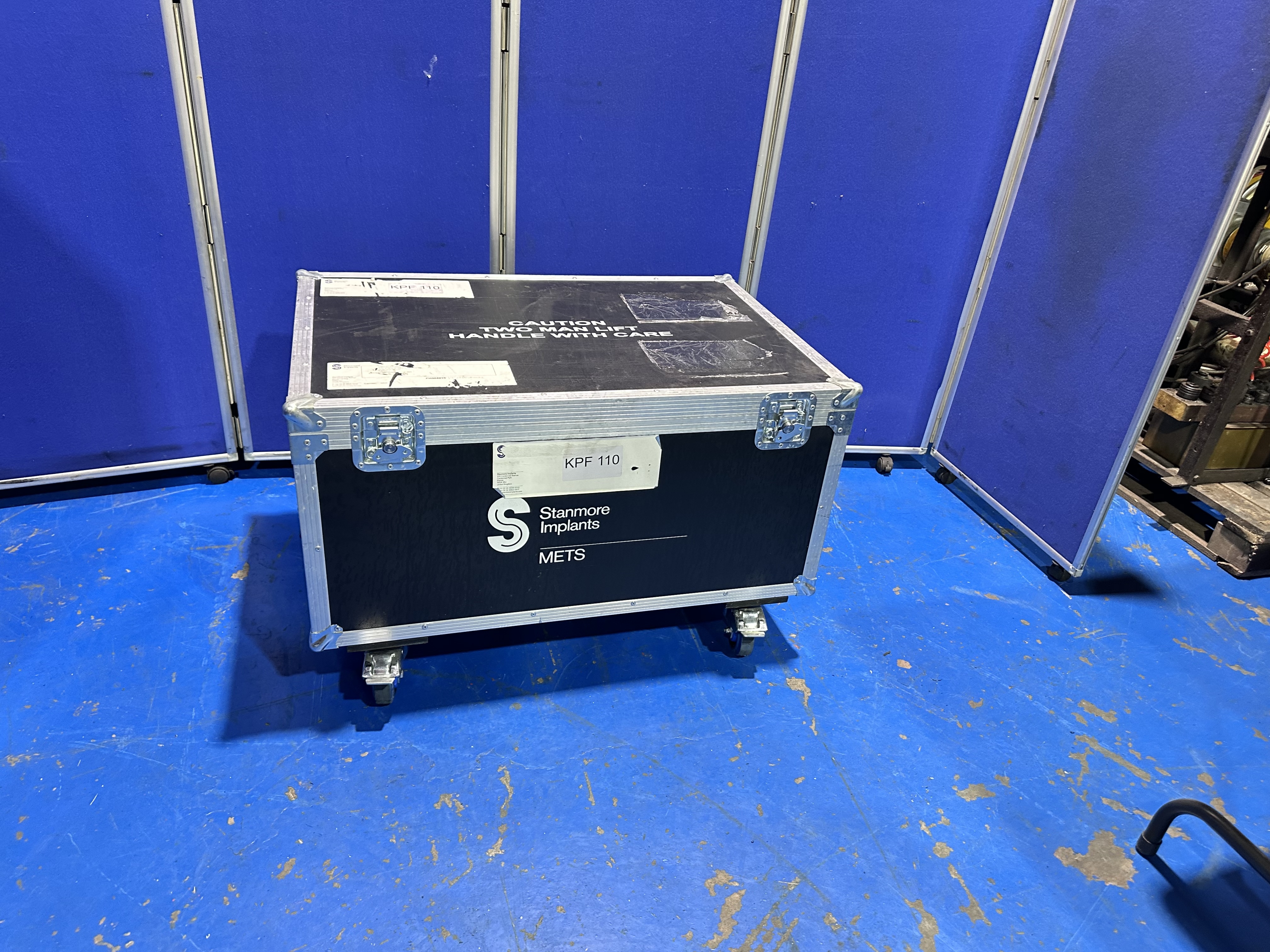 Mobile Flight Case 900mm x 615mm x 580mm