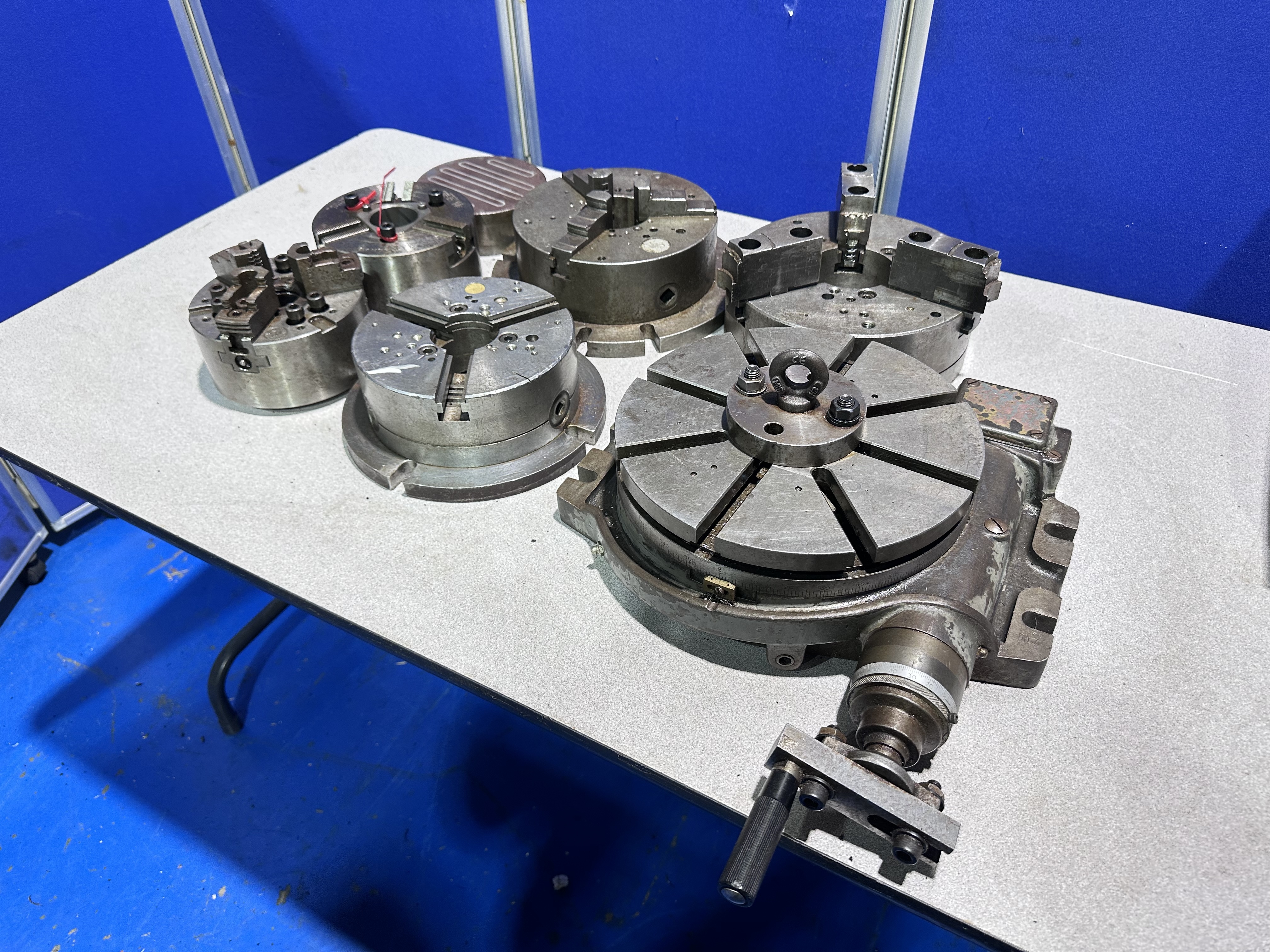 Various Size Chucks & Rotary Table