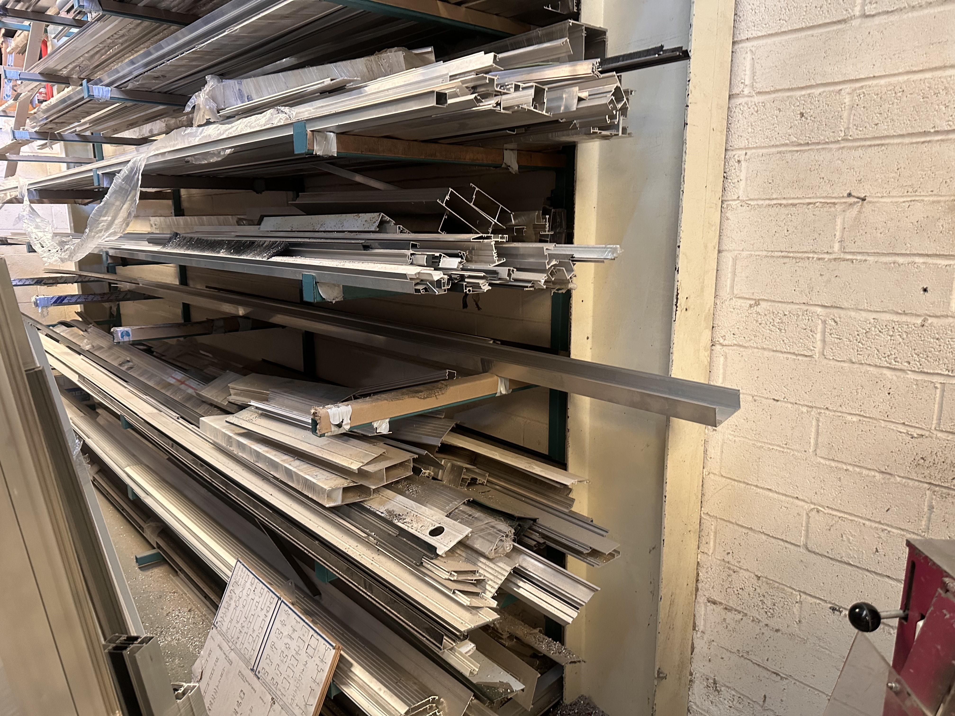 Selection of Aluminium Extrusion For Windows/Doors