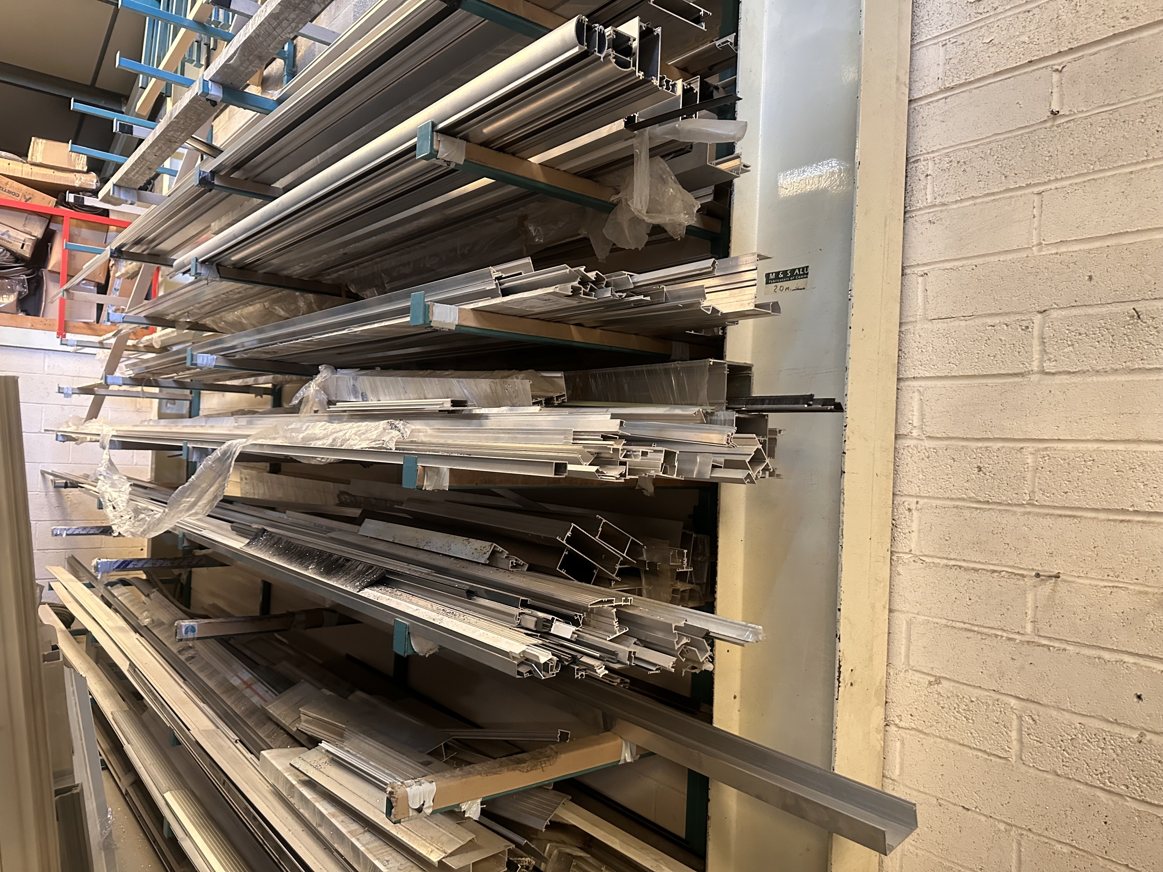 Selection of Aluminium Extrusion For Windows/Doors