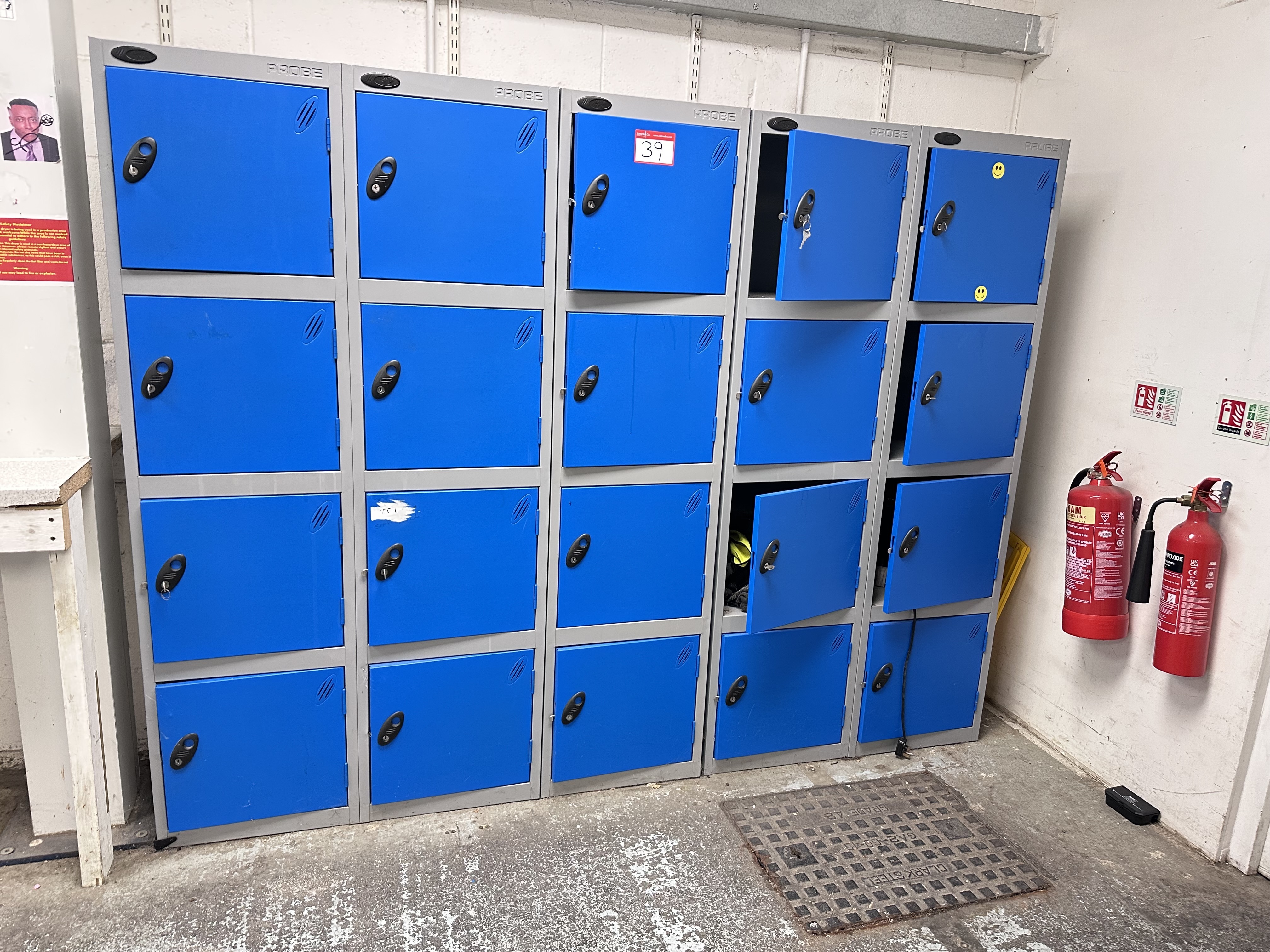 Qty of Probe Lockers