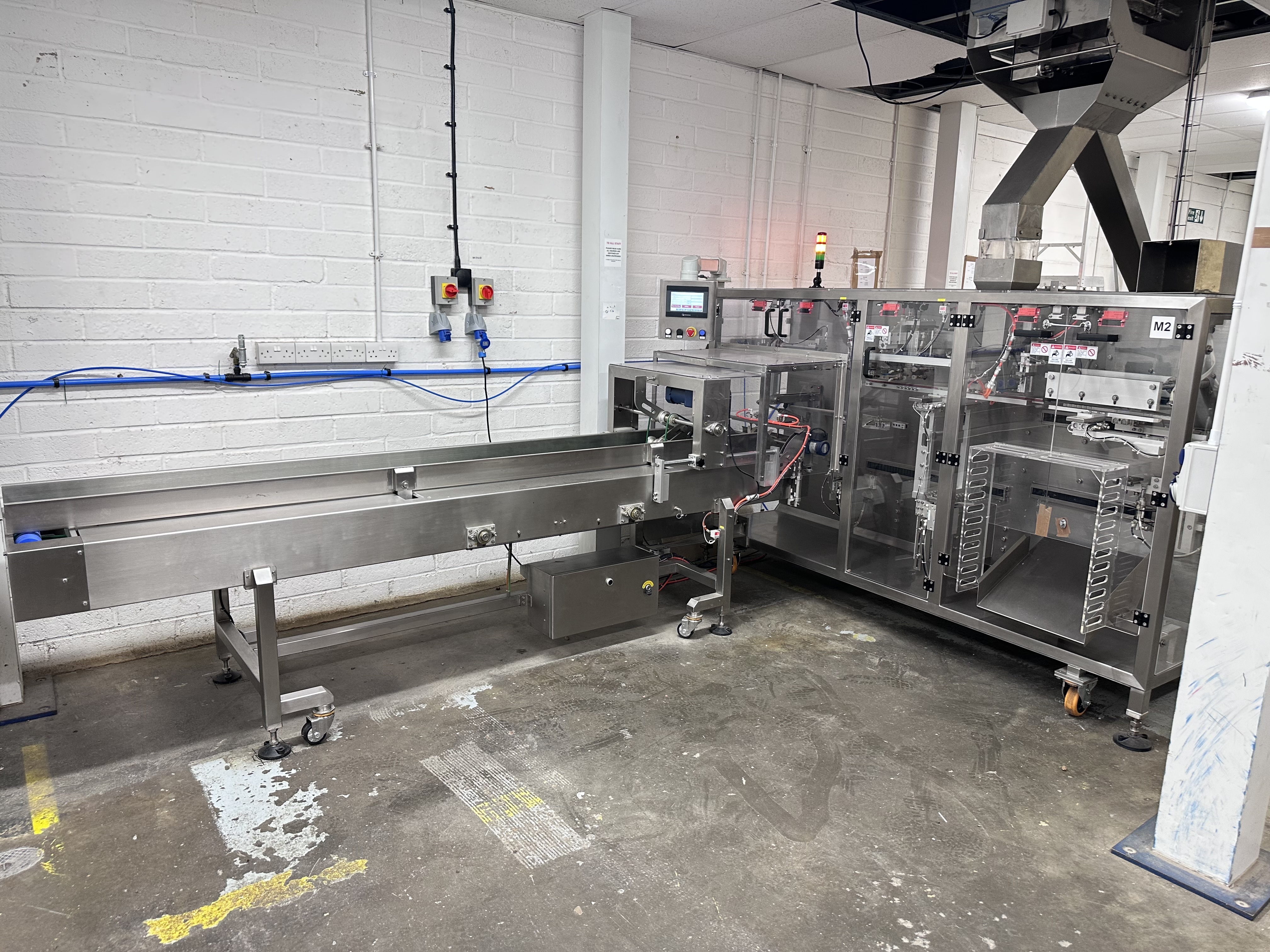 Mini Linear Doy Pack 410 Filler with Pouch Cassette to Infeed Open, Fill and Seal Pouch (2022)