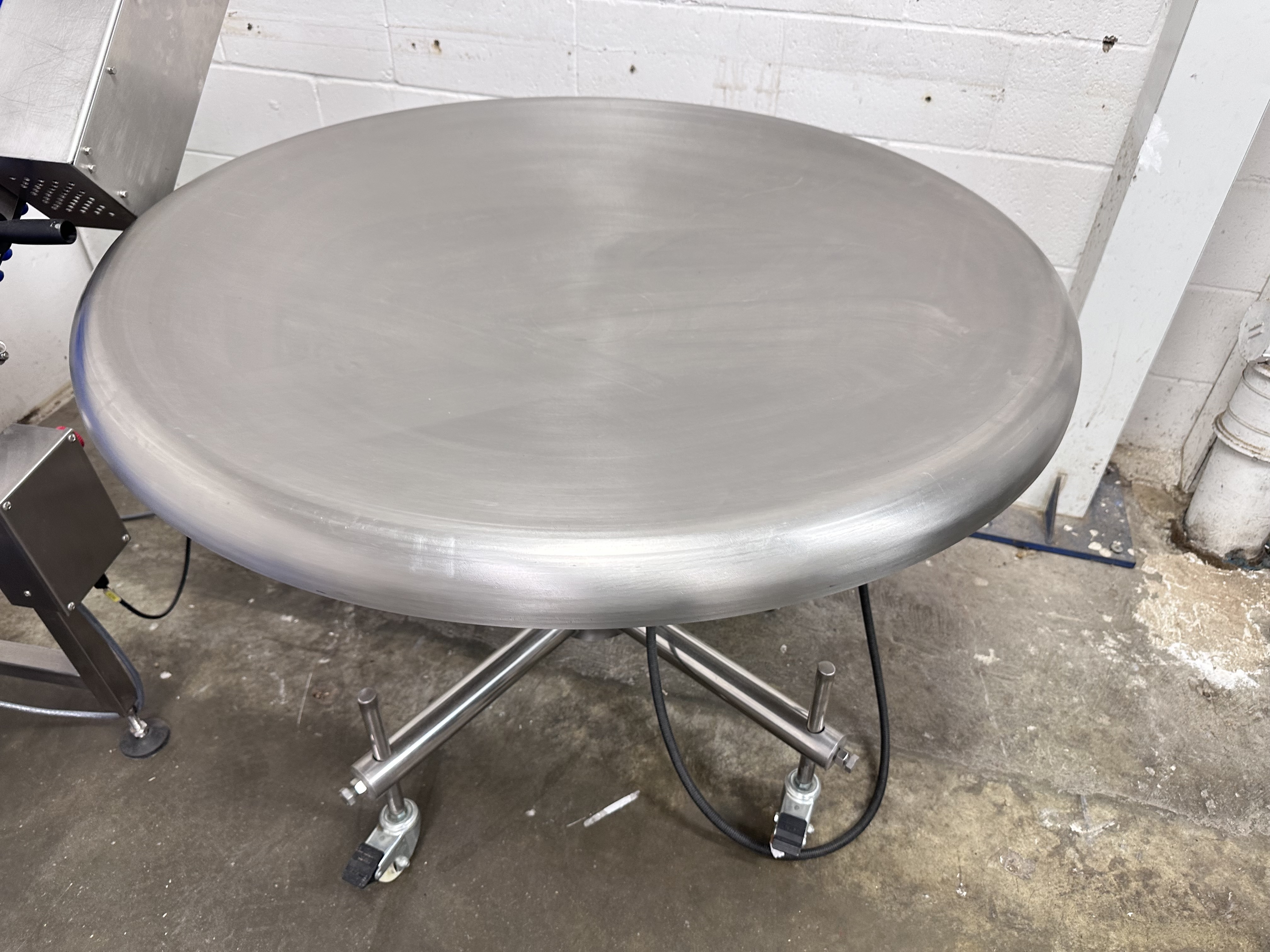 1200mm Stainless Steel Mobile Rotary Collecting Table. (2021)