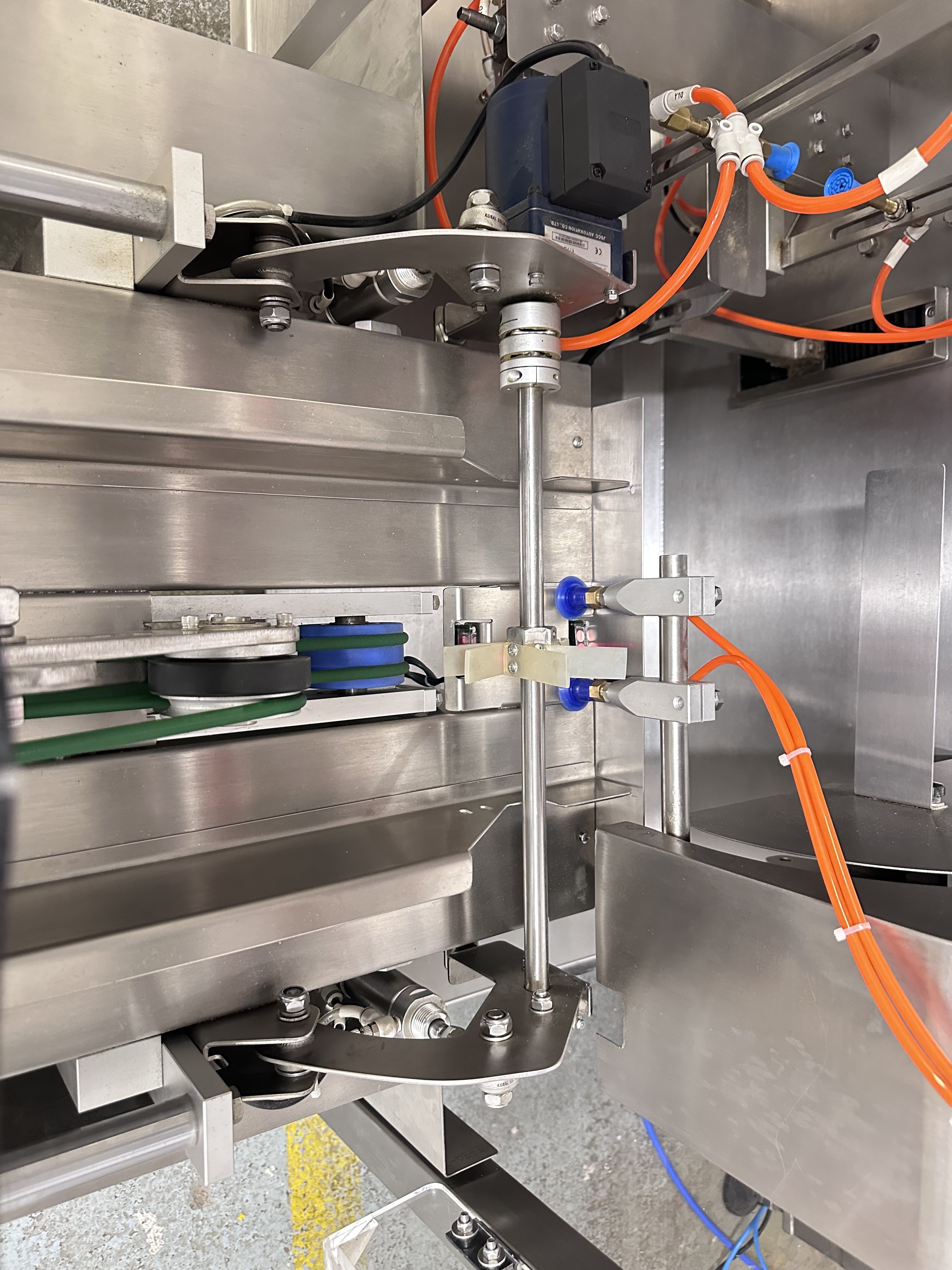 Mini Linear Doy Pack 210 Filler with Pouch Cassette to Infeed Open, Fill and Seal Pouch (2022)