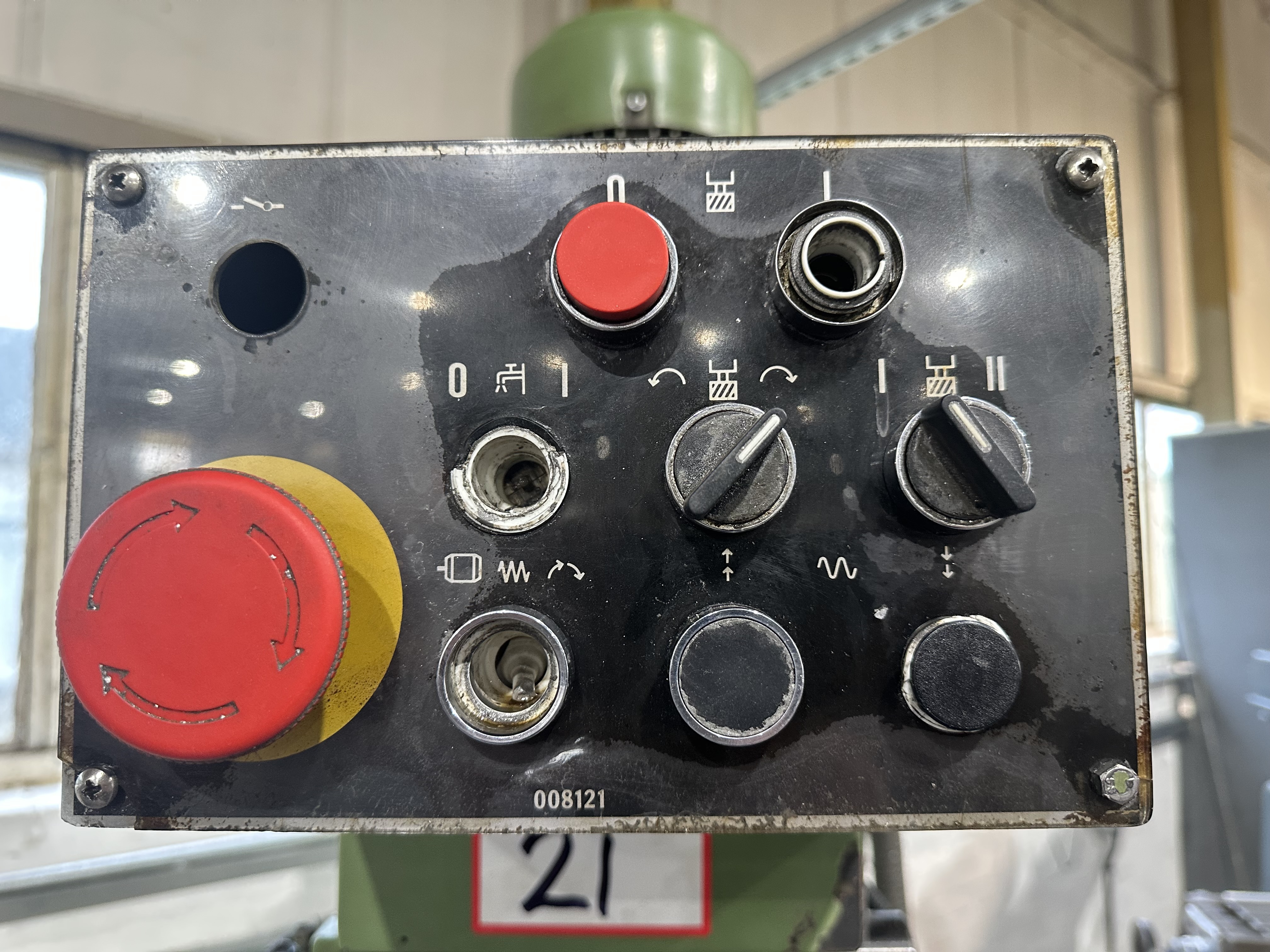 TOS Kurim FNK 25A Knee Type Turret Head Milling Machine (1995)
