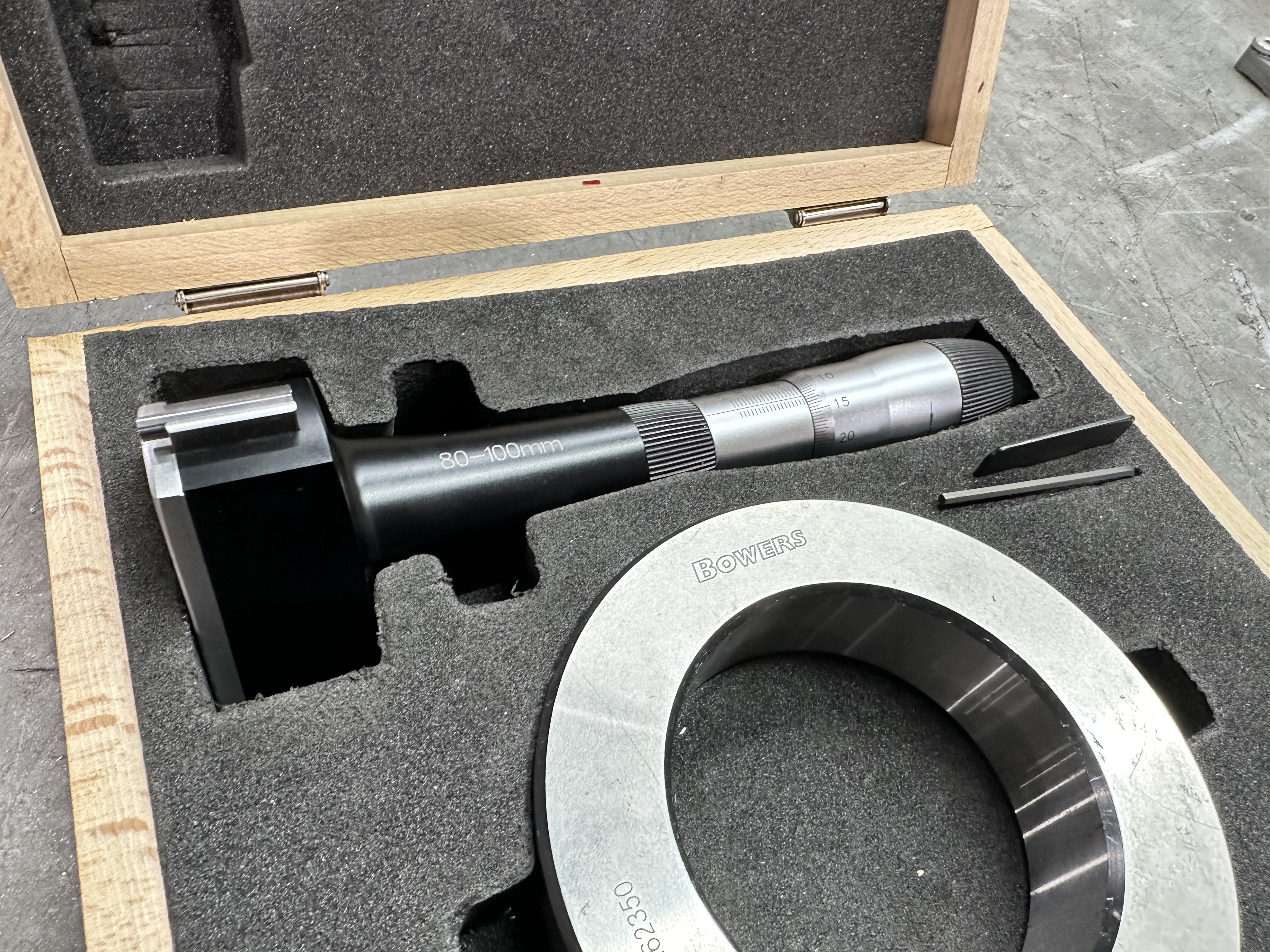 Bowers XT 80 - 100mm Bore Gauge with Setting Ring