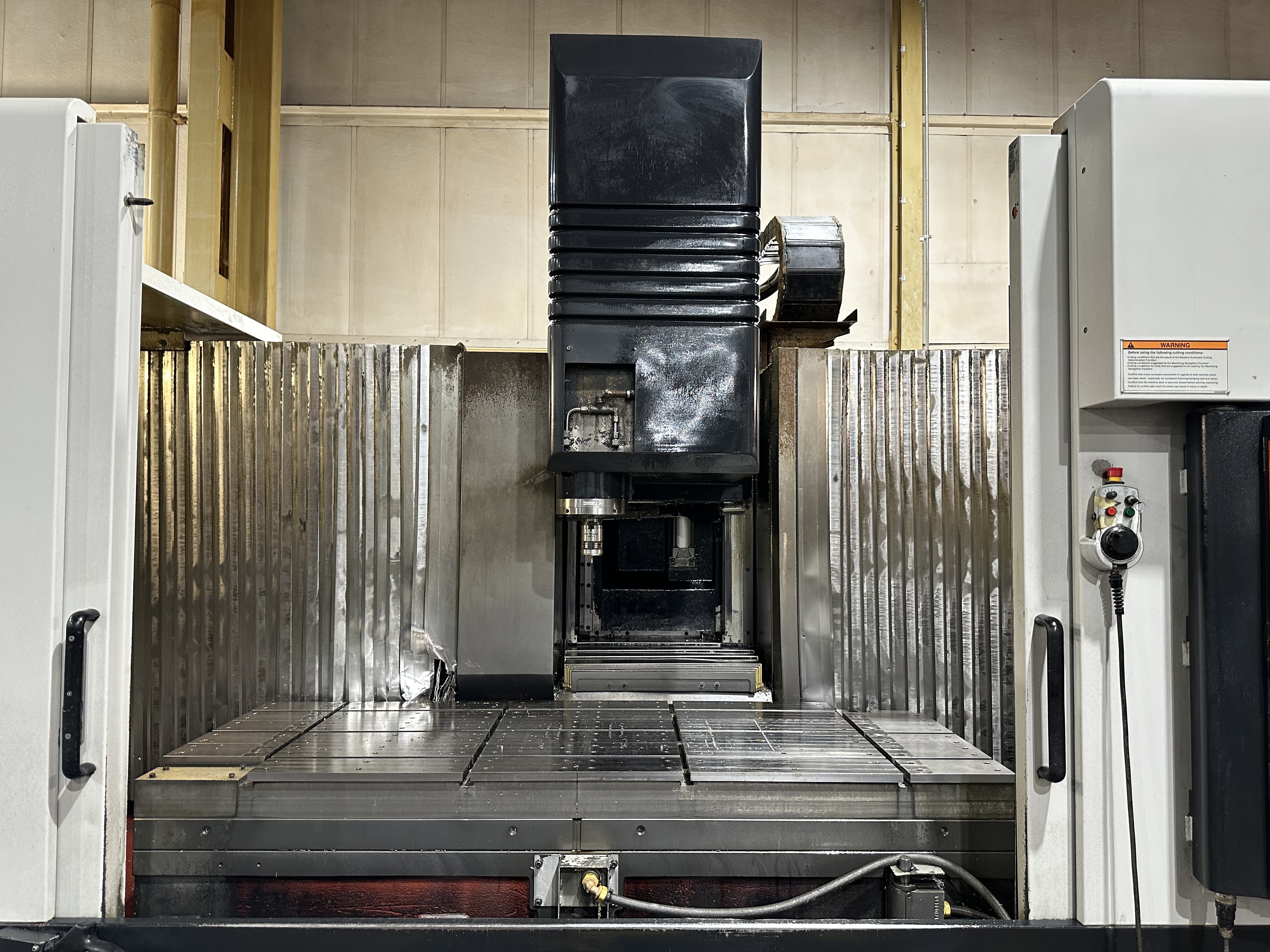 Mazak VTC-300C-II CNC Vertical Machining Centre. (2007)
