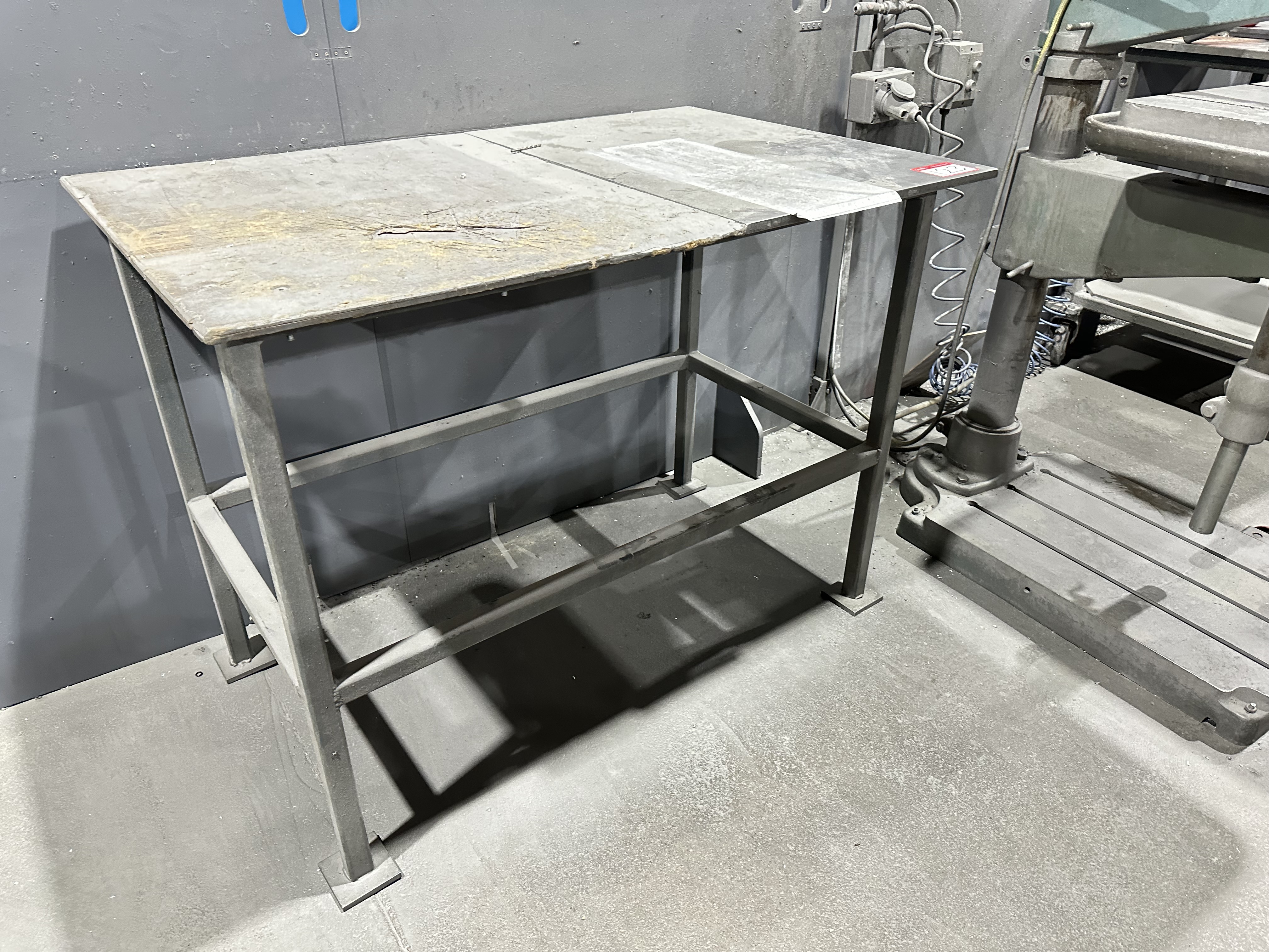 Various Size Work Bench & Tables