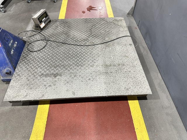 Pallet Weigh Scales, Size 1200mm Square, Cap 3000kg, Wall Mounted Digital Readout
