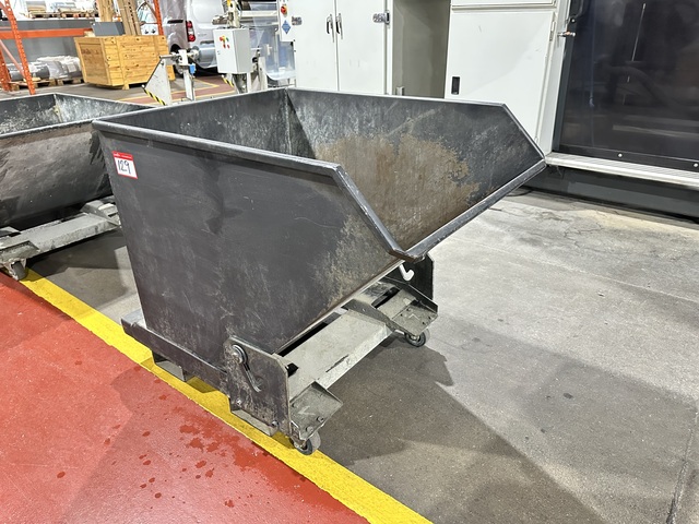 Mobile Swarf Tipping Skip, Size 840 x 1100mm x 940mm