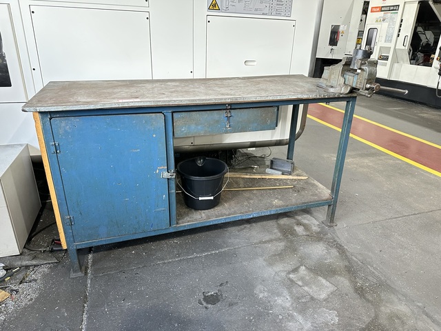 Various Size Work Bench & Tables
