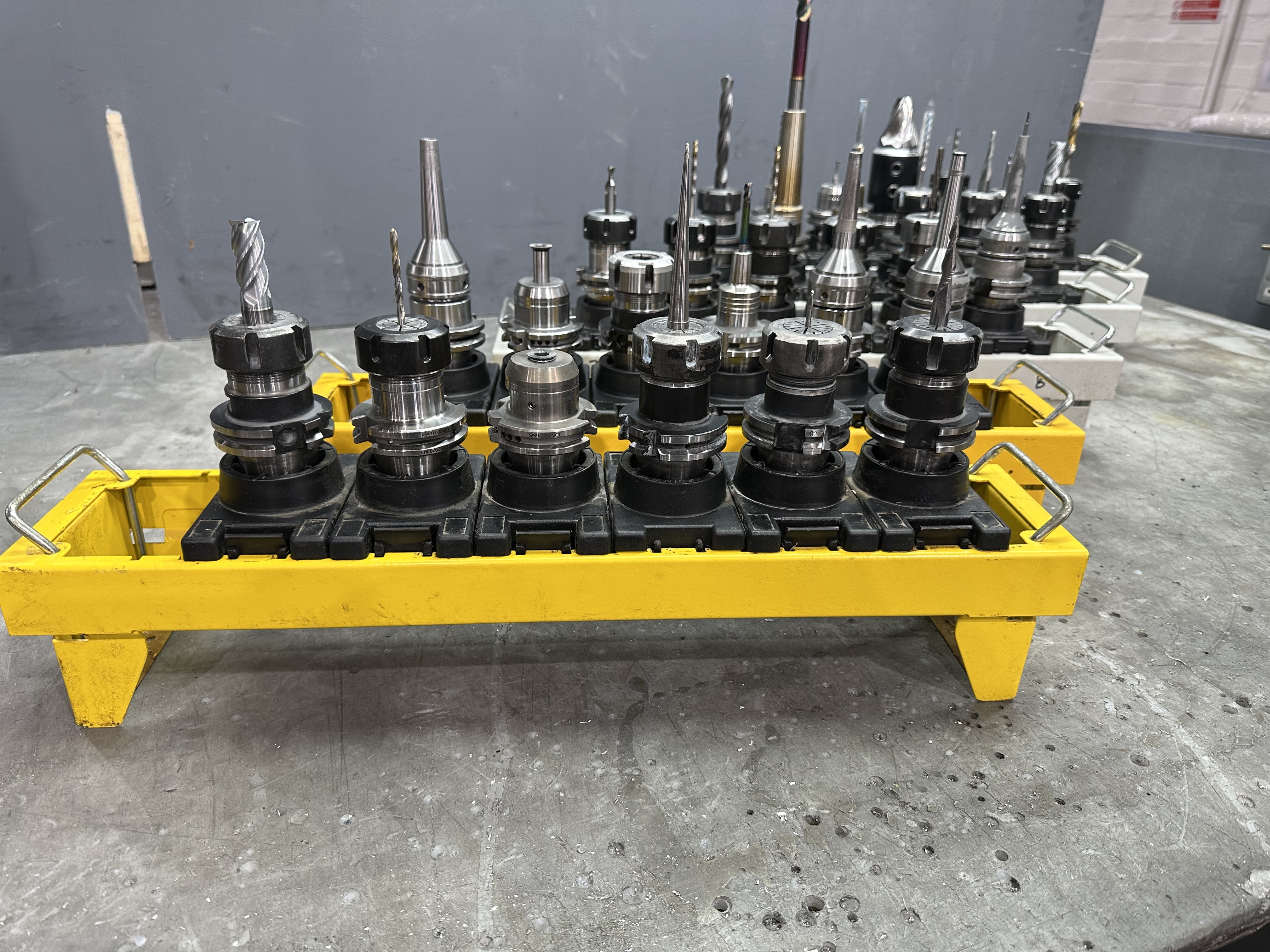 CAT40 Spindle Tool Holders with Various Cutter Holder Ends (5 x Tool Racks)
