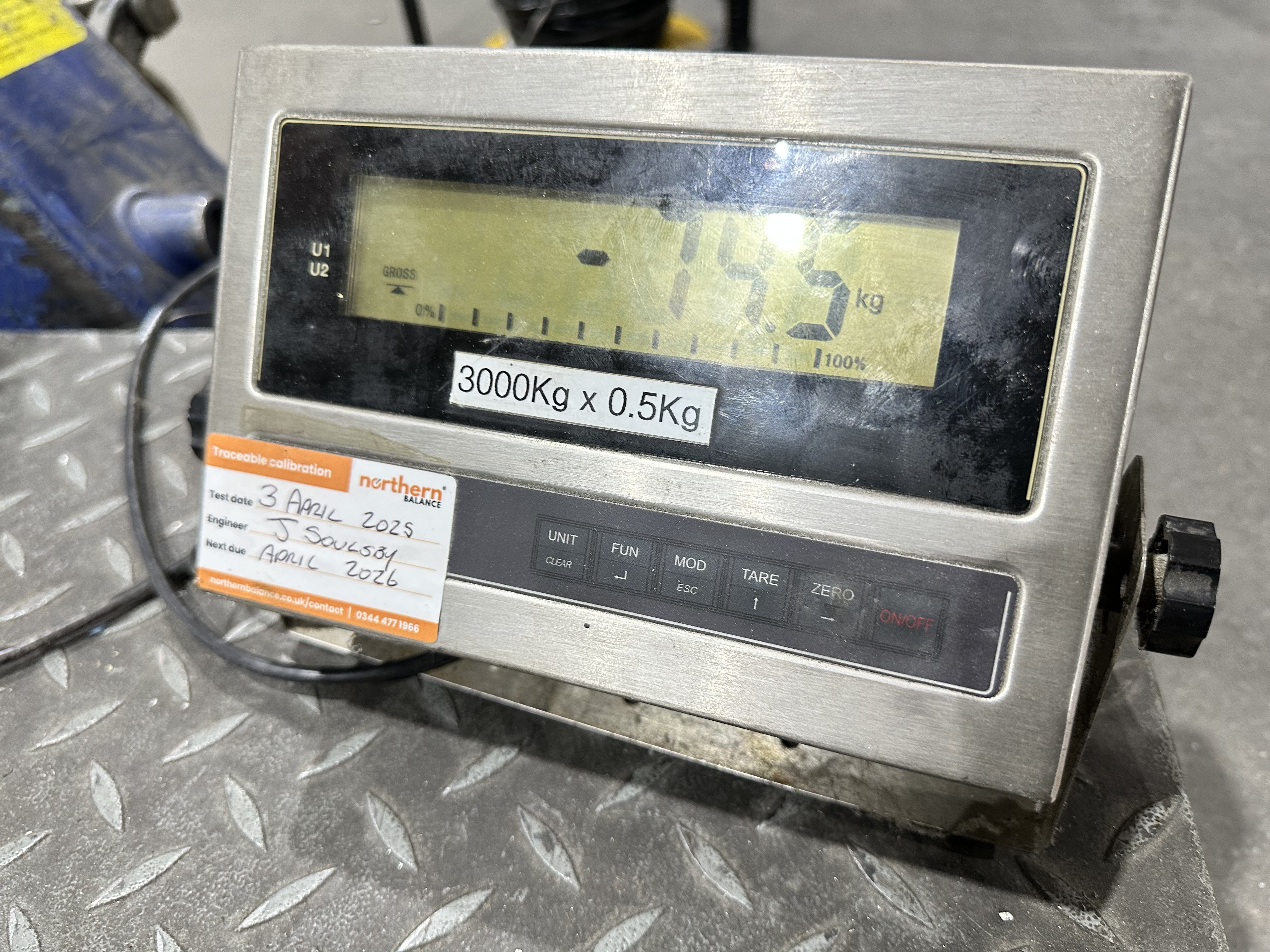 Pallet Weigh Scales, Size 1200mm Square, Cap 3000kg, Wall Mounted Digital Readout